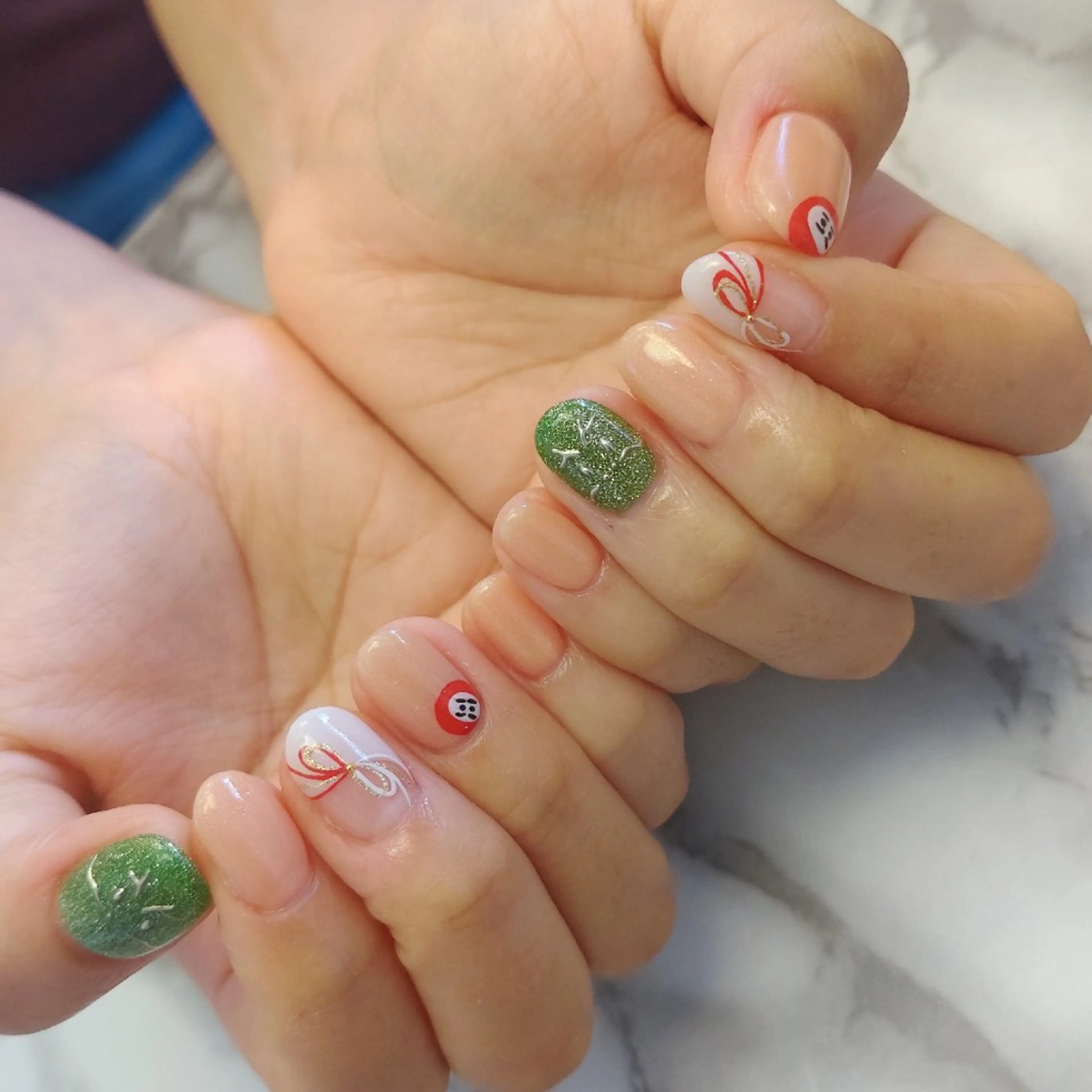 ネイル ジェヌインネイル 河内のネイルデザイン