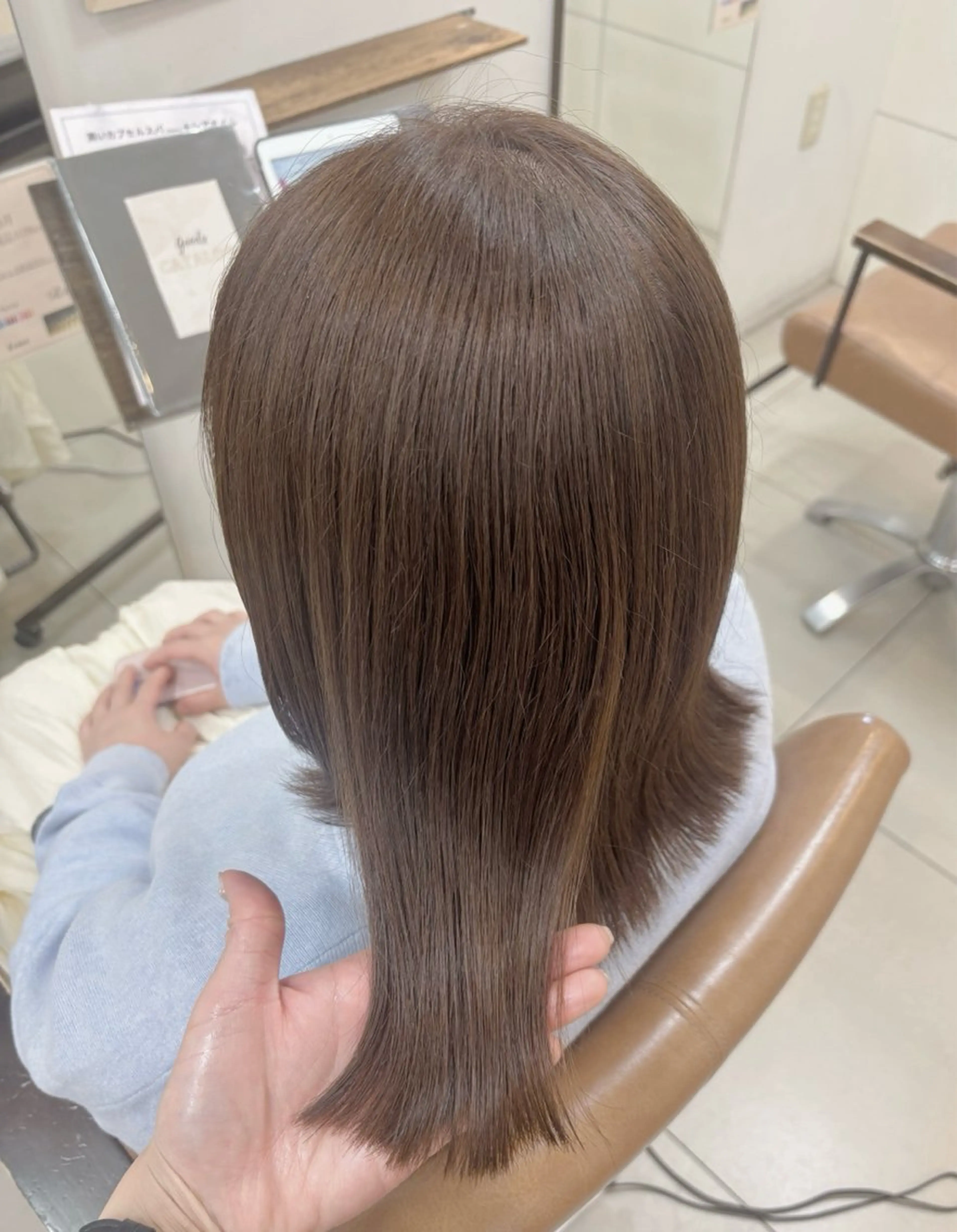 ミディアム カラー グレージュ 髪質改善 トリートメント ヘアカラー トリートメント 頭皮×髪質改善 透明感カラー💎中村のヘアスタイル