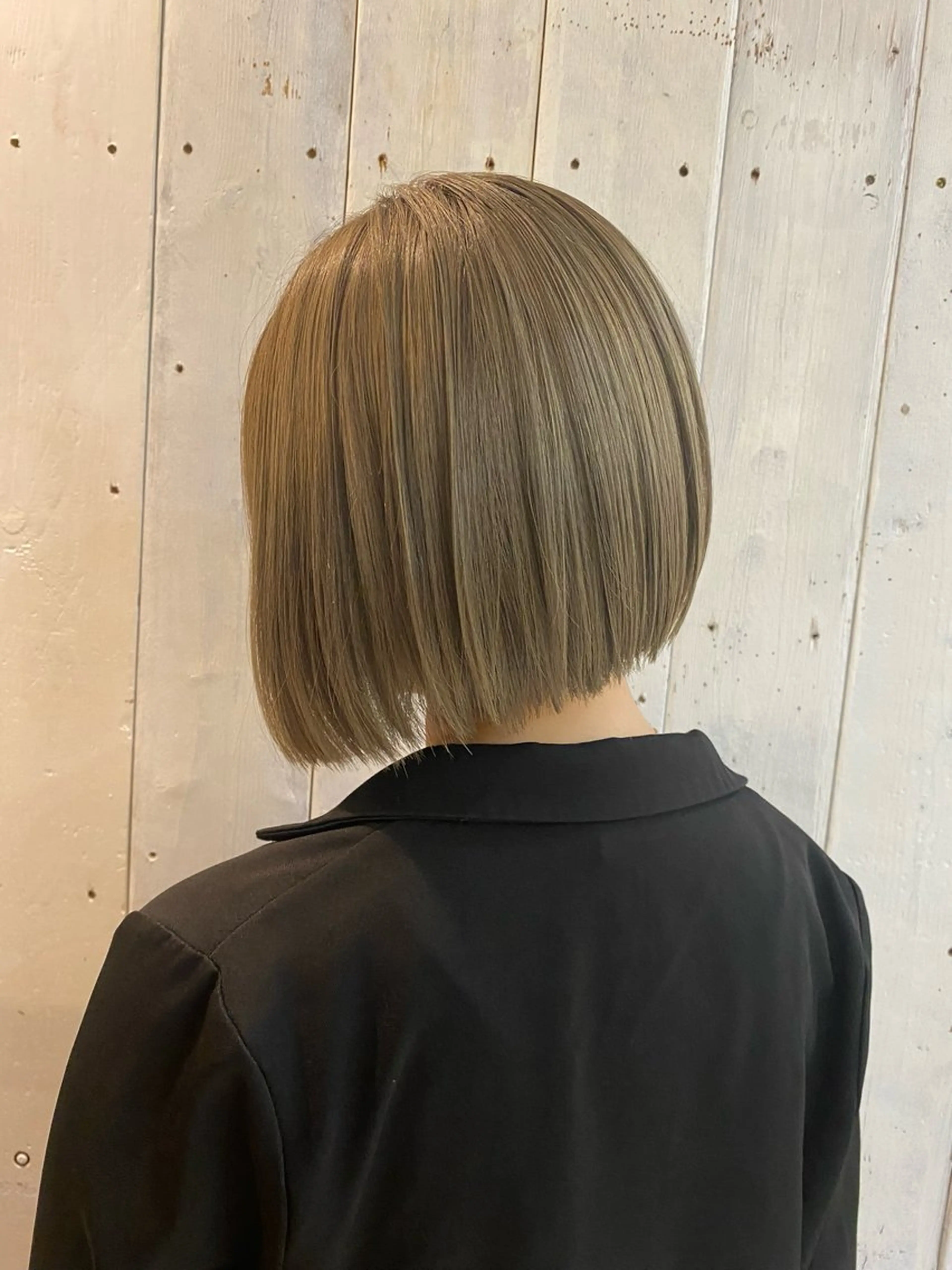 ショート カラー ストレート🌹カラー お任せを🌈bucoのヘアスタイル