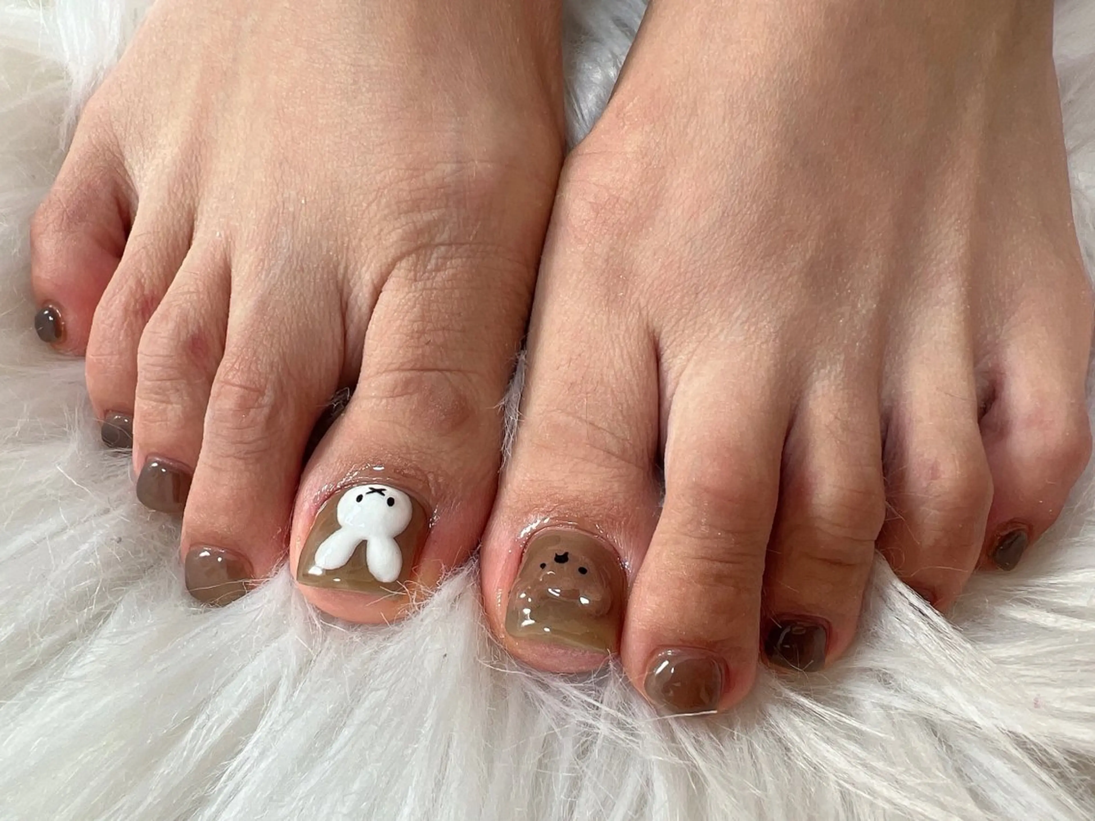 ネイル フットネイル Lavish nailのネイルデザイン