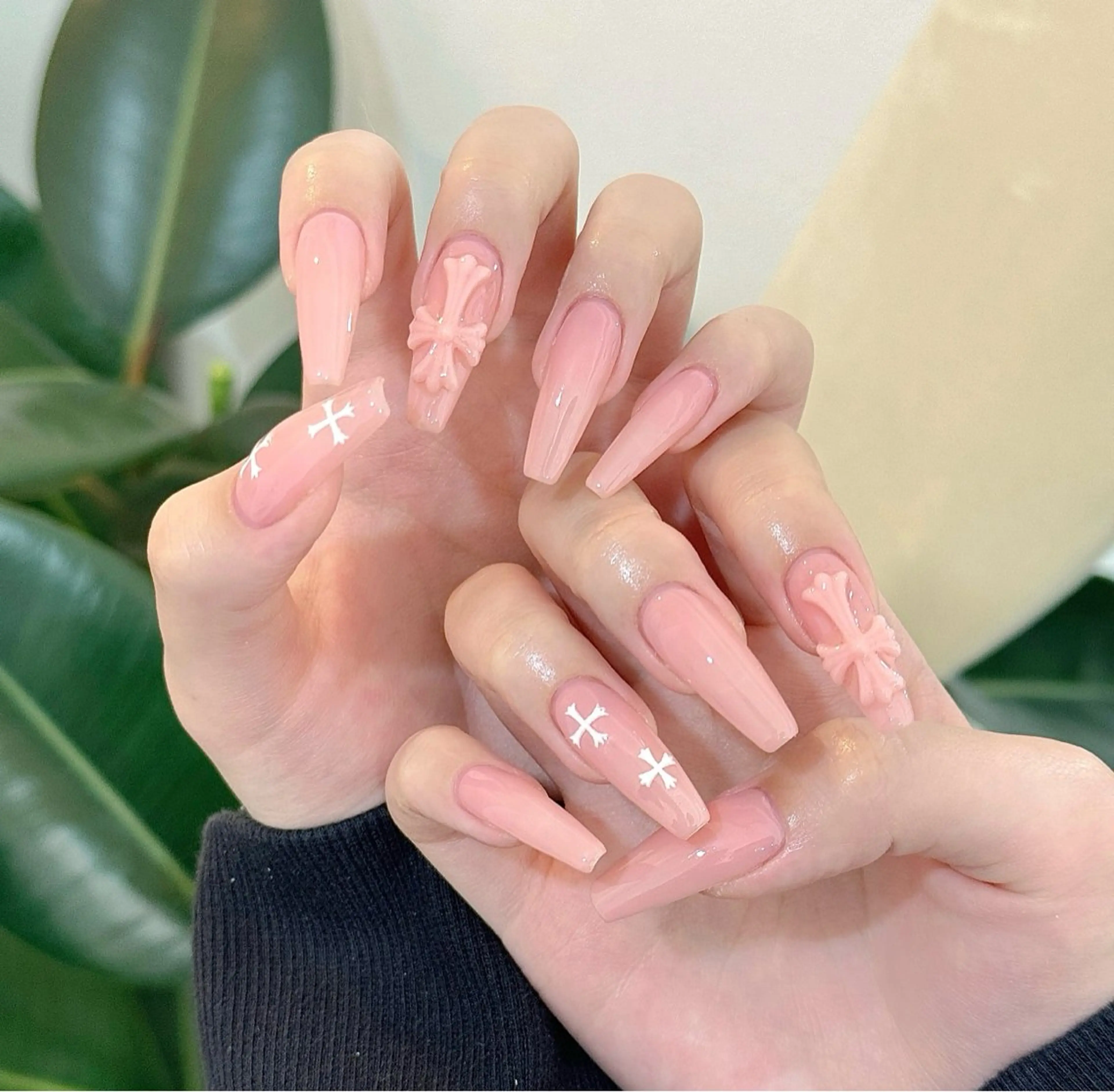 ネイル 長さ出し フレンチネイル 韓国ネイル レース マグネットネイル ハンドネイル 波 なみのネイルデザイン