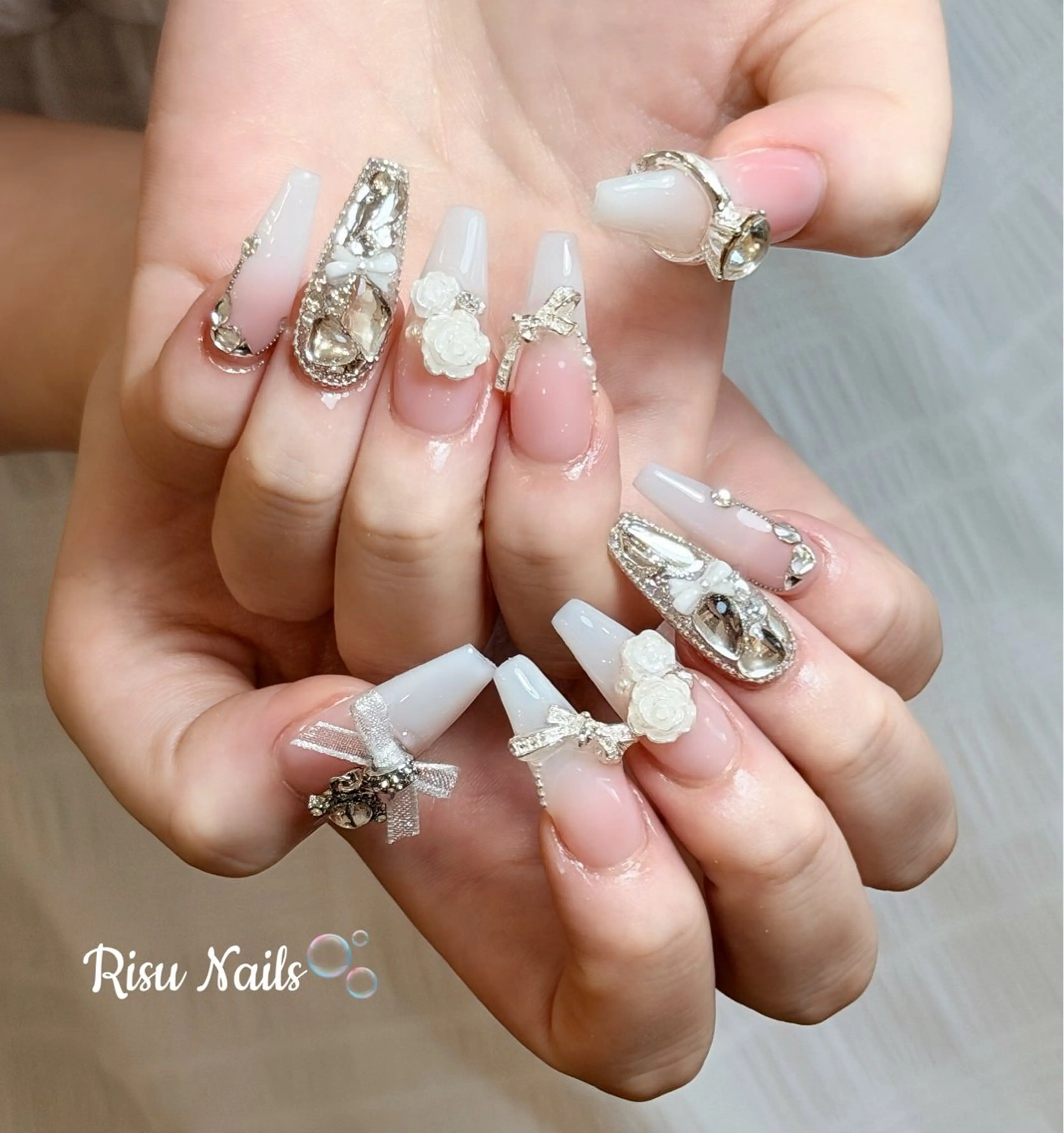 ネイル ジェルネイル 韓国ネイル ニュアンスネイル シンプルネイル 春ネイル ハンドネイル リス ネイルのネイルデザイン