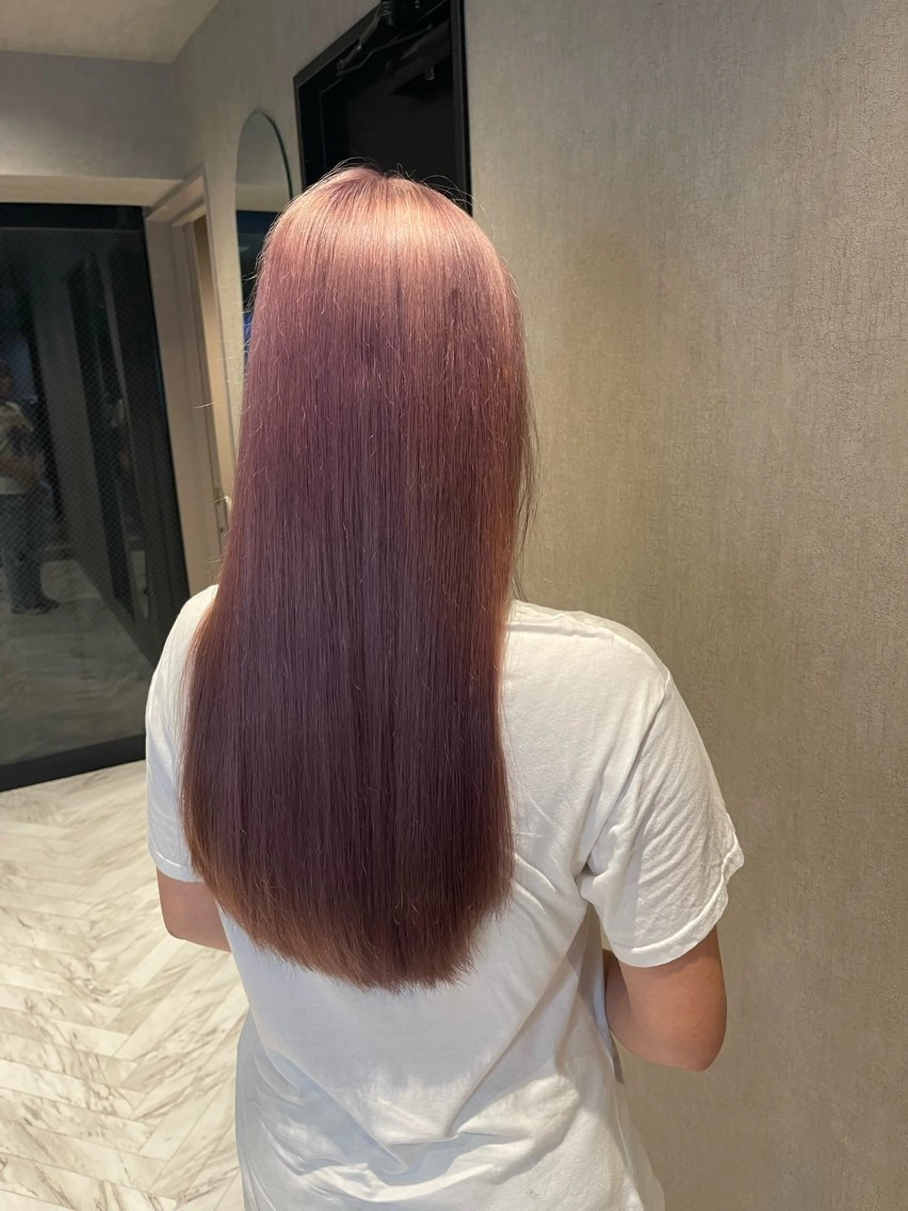 ロング カラー ベージュカラー ピンクカラー ピンクベージュ カット ヘアカラー トリートメント 透明感カラー/艶髪/ エクステ/HIROのヘアスタイル