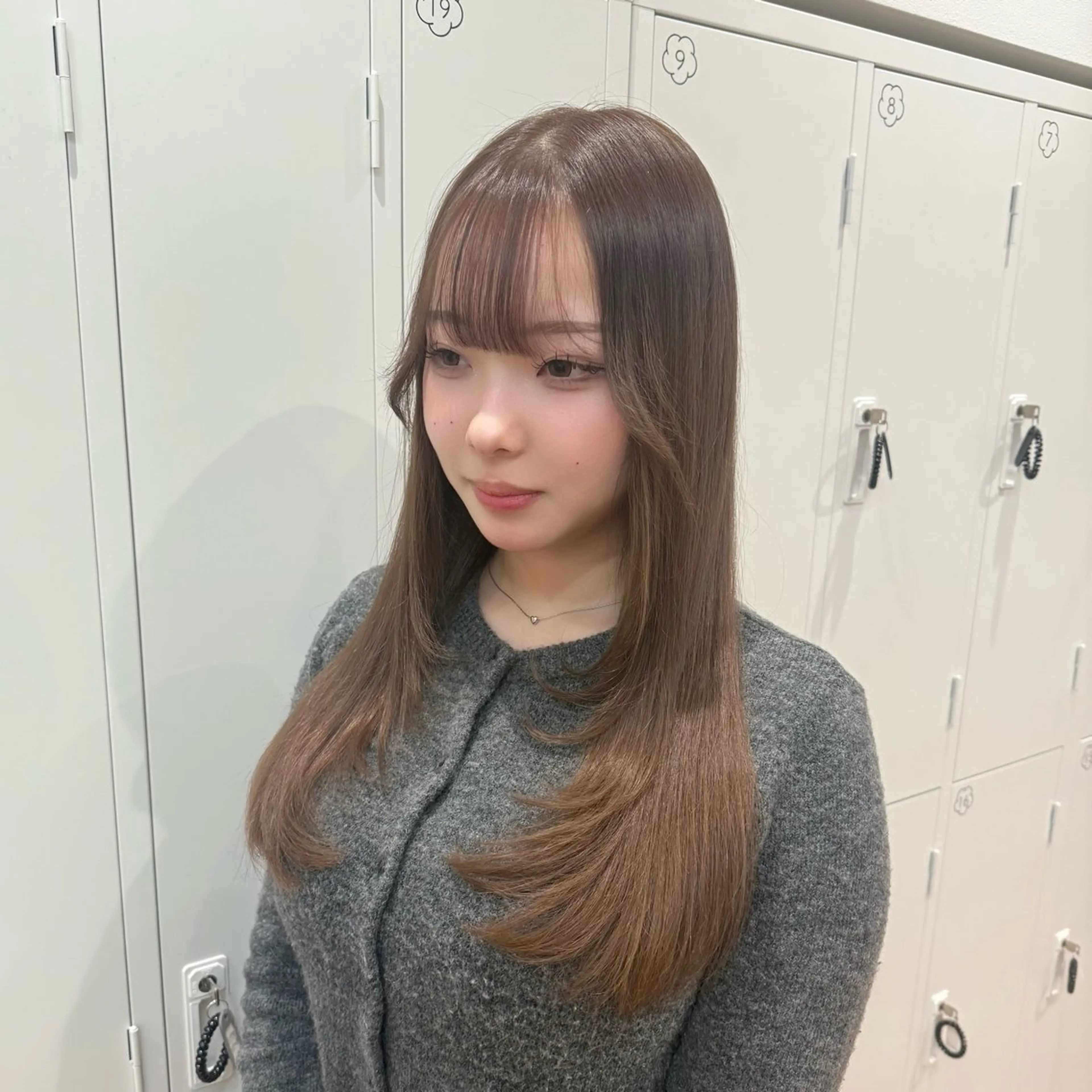 ロング カラー ヘアアレンジ キヨミ 韓国レイヤーカットのヘアスタイル
