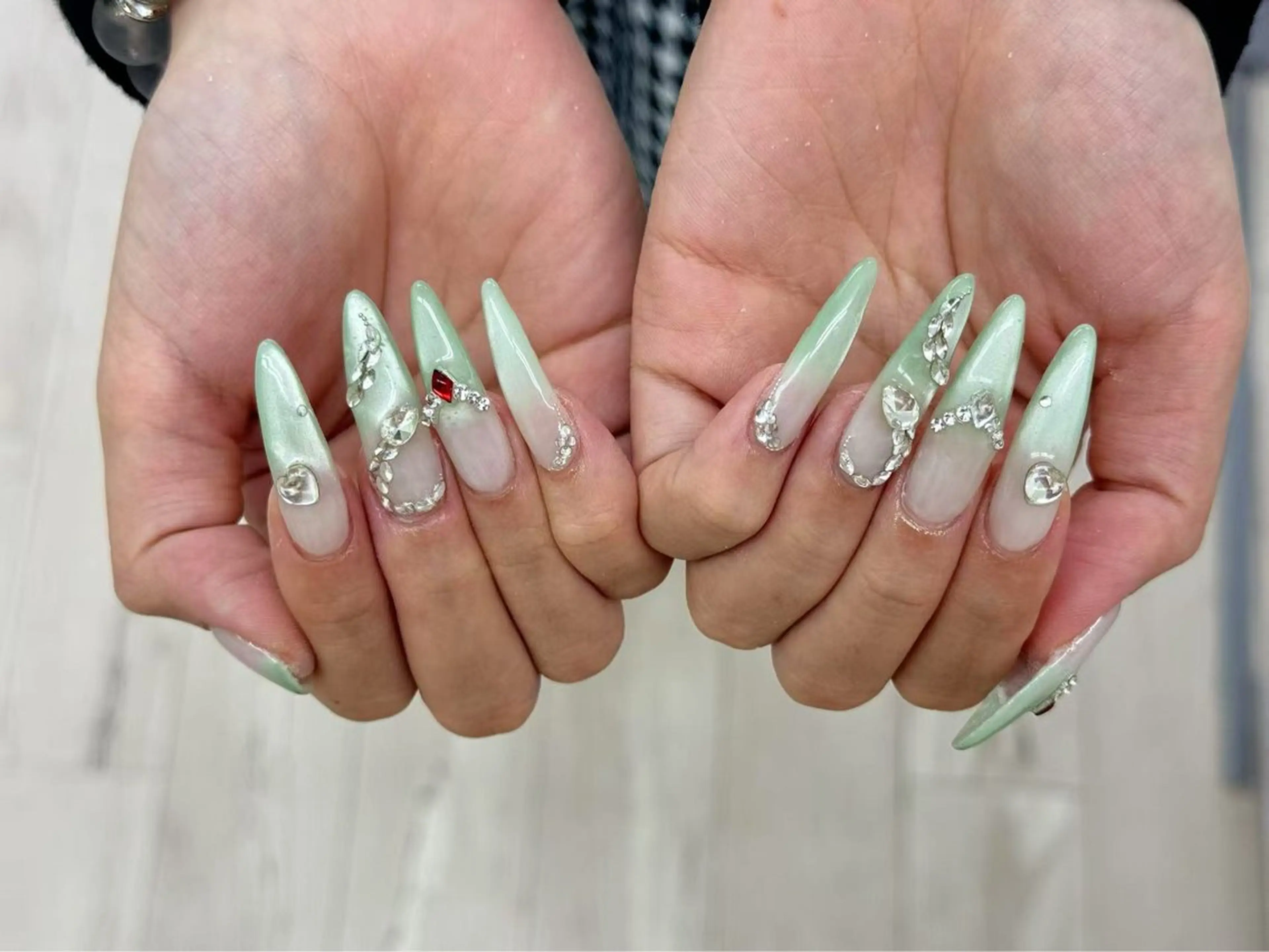 ネイル ハンドネイル OCEAN nail パラジェル　取扱い店のネイルデザイン