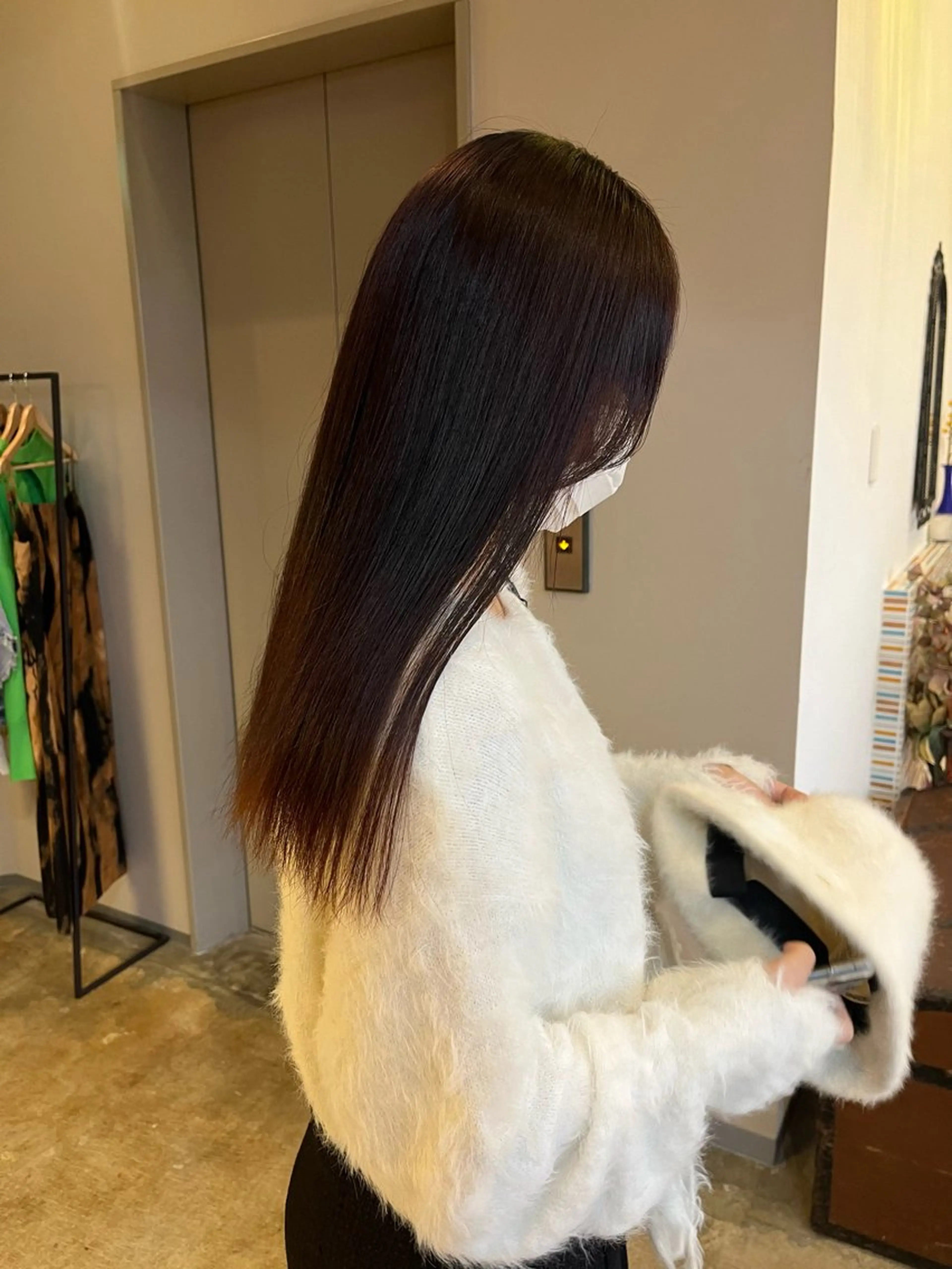 ミディアム カラー ブリーチ カット ヘアカラー トリートメント 🩷ハイトーン透明感 レイヤー🩷ユリカのヘアスタイル