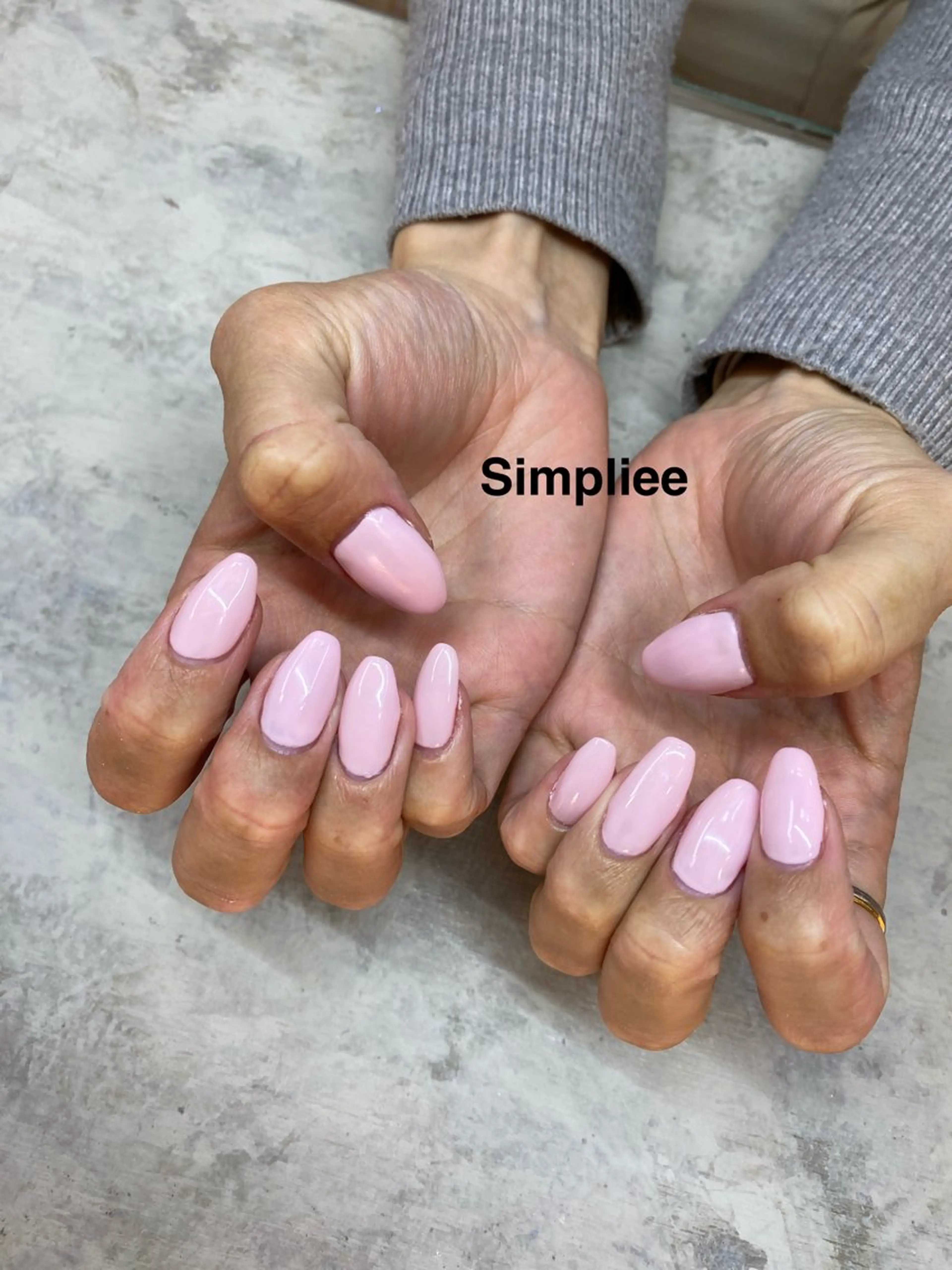 ネイル シンプリーワン 渋谷店🪄MOENAのネイルデザイン