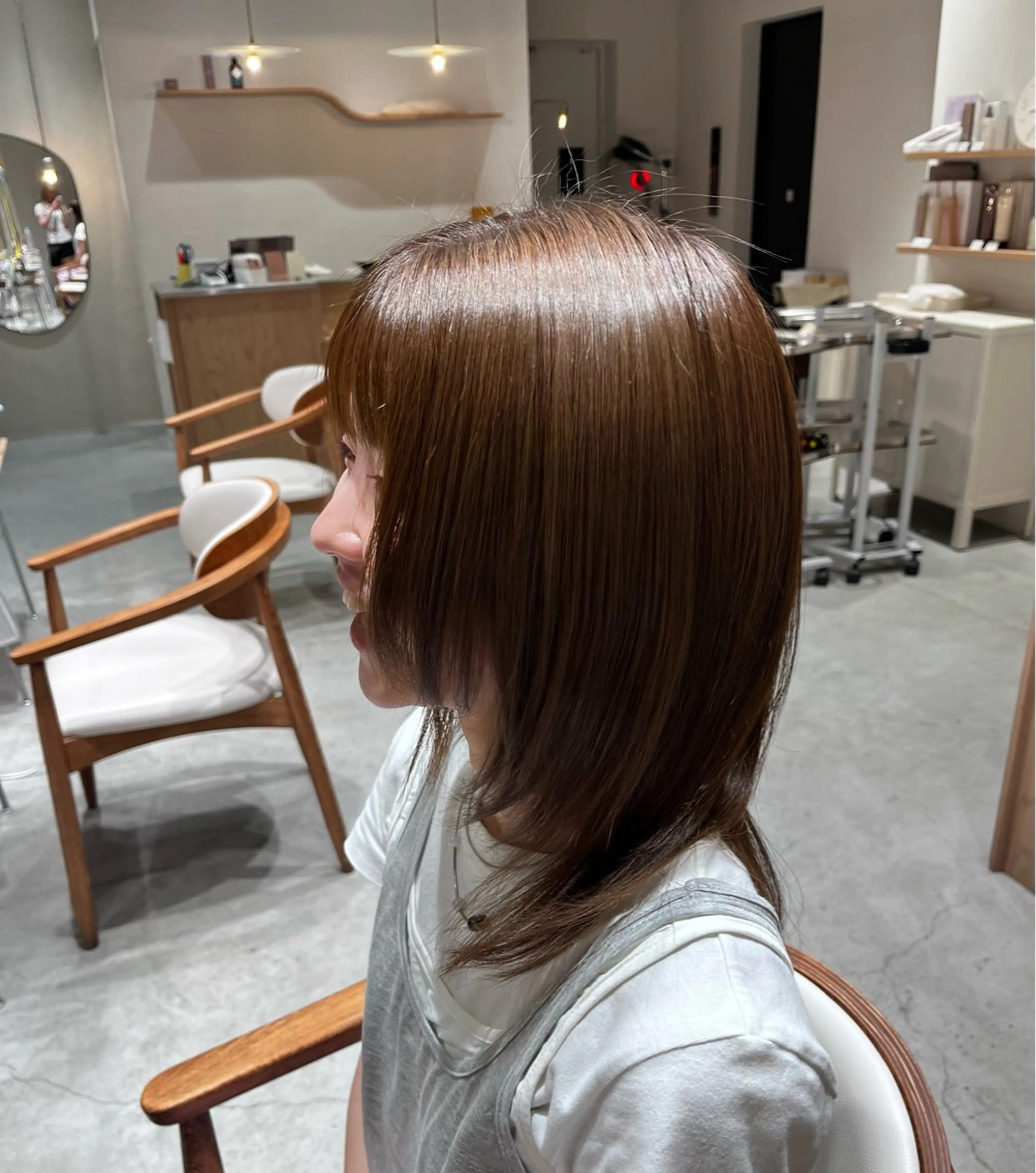 ミディアム 髪質改善 トリートメント ヘアカラー ふじわらはゆ/ブリー チ/ベージュカラーのヘアスタイル