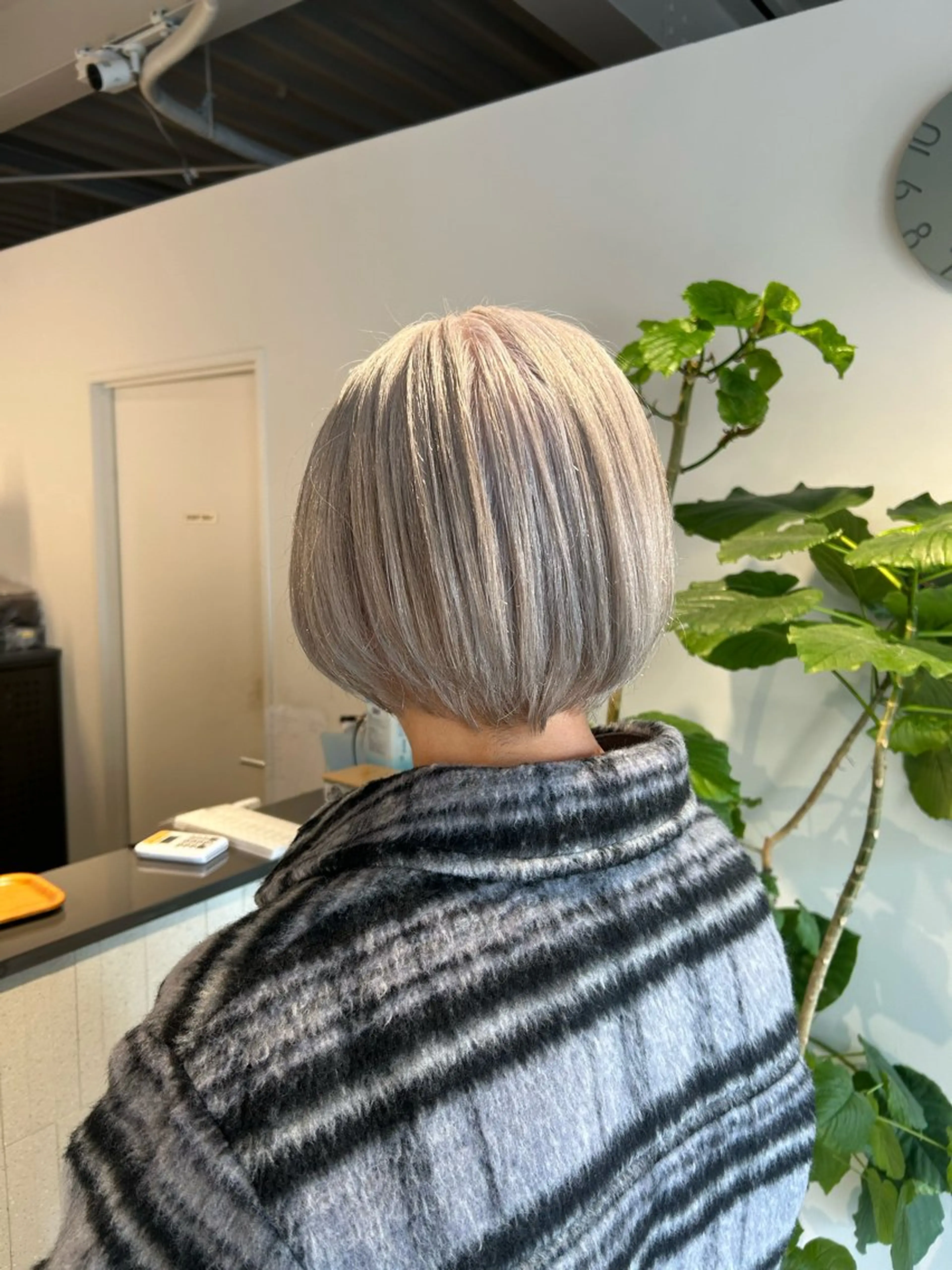 ショート カラー カット ヘアカラー トリートメント 💎韓国カラー Giness坂下巧のヘアスタイル