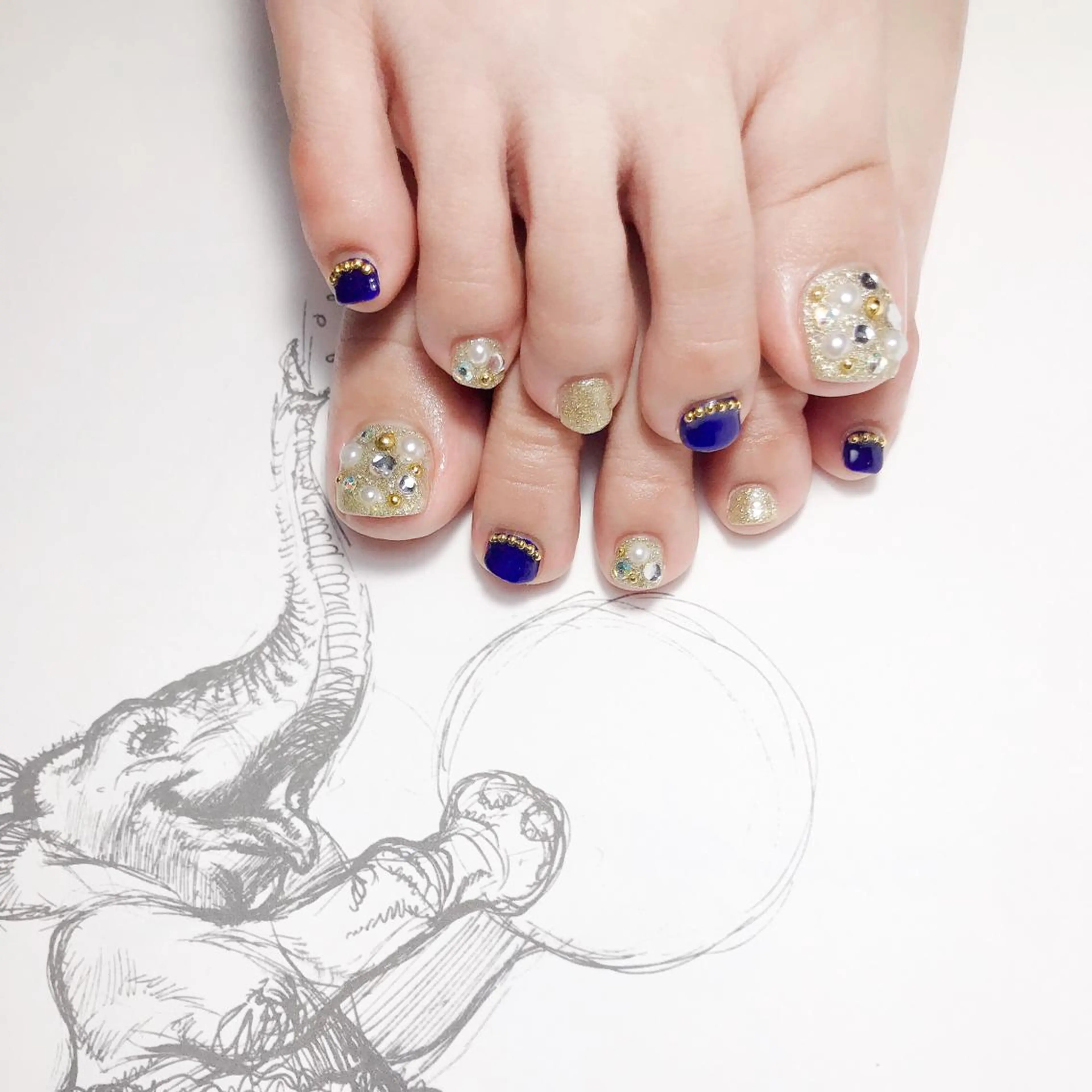 ネイル フットネイル キラキラネイル owlnail /持込みデザイン専門のネイルデザイン