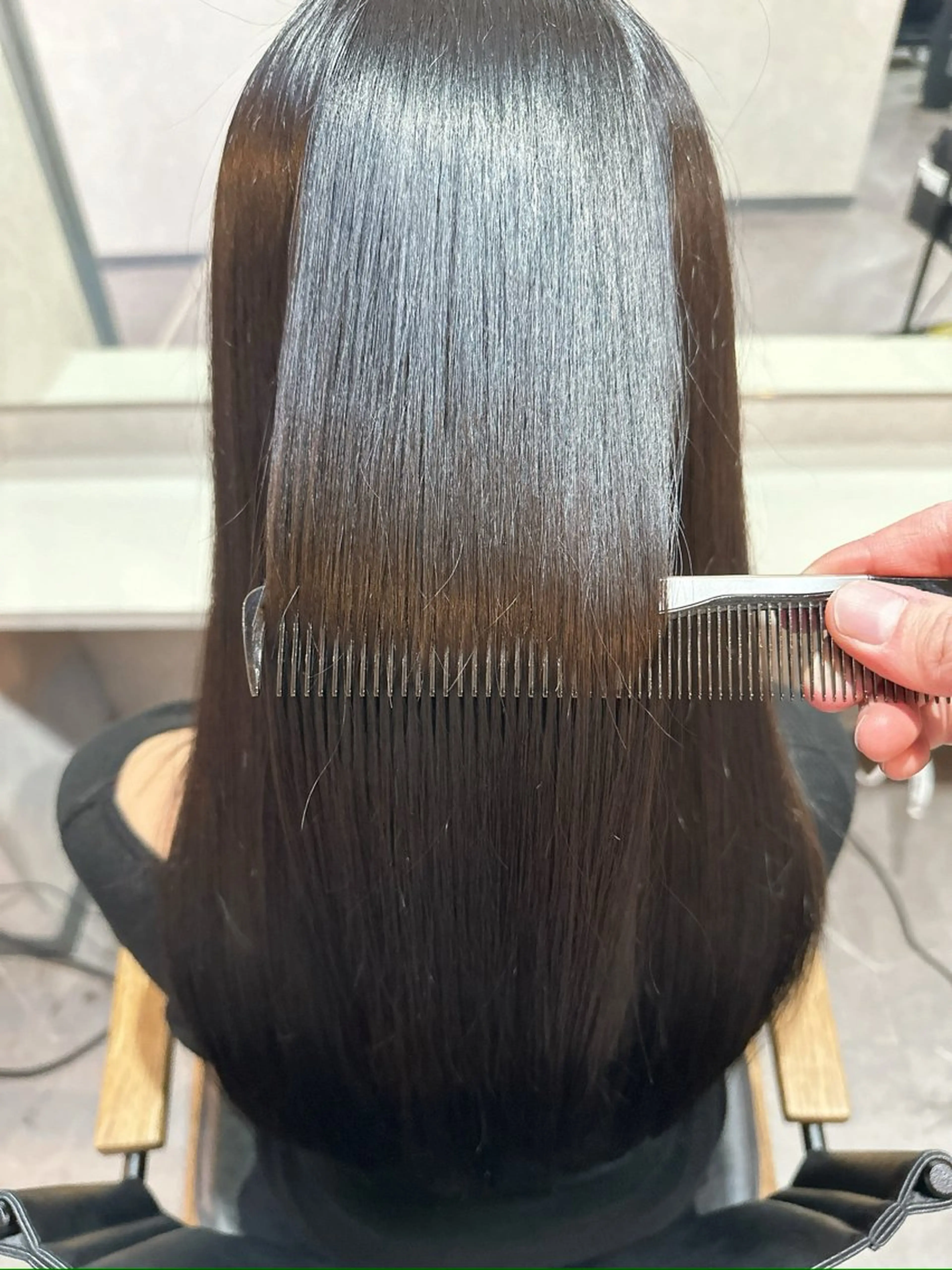 ロング カラー 髪質改善 トリートメント 酸熱トリートメント 京都駅/透明感カラー /髪質改善/岩崎拓郎のヘアスタイル