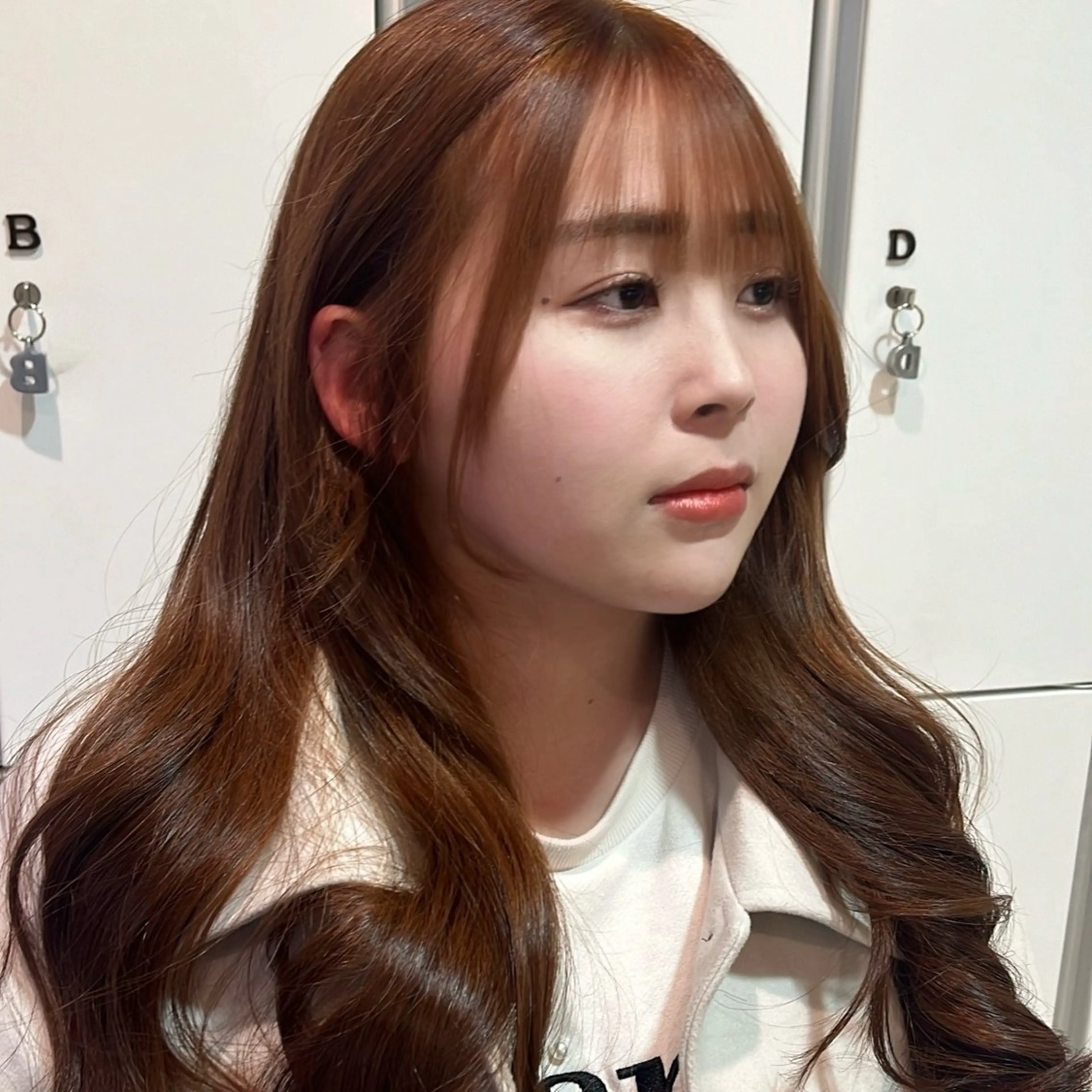 ロング カラー ヘアアレンジ ロング 小顔カット ヘアカラー レイヤーカット/ フェミニン💕/鏡のヘアスタイル