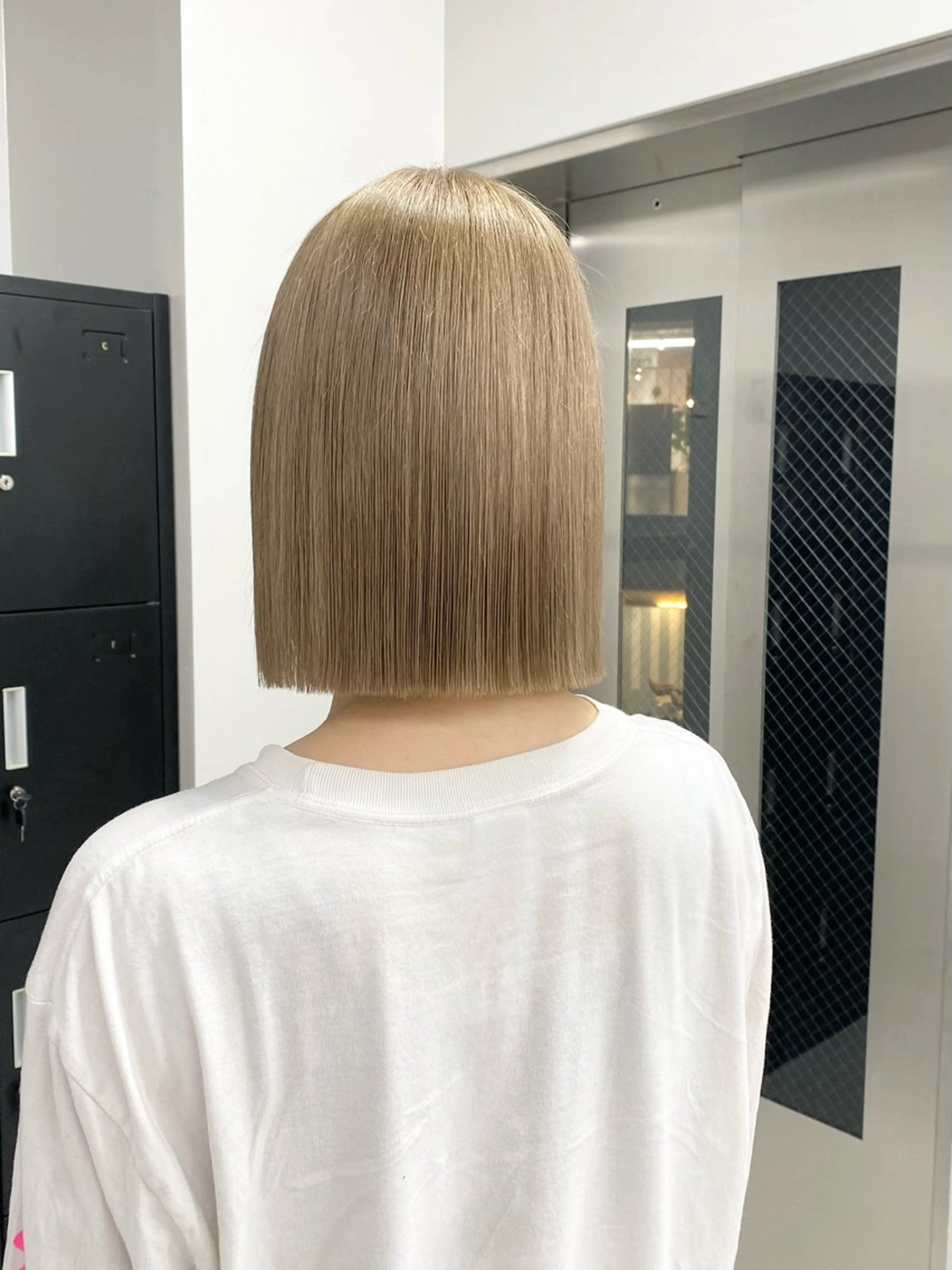 カラー ベージュカラー ミルクティーベージュ ボブ 韓国レイヤー/ 縮毛矯正🎀minaのヘアスタイル