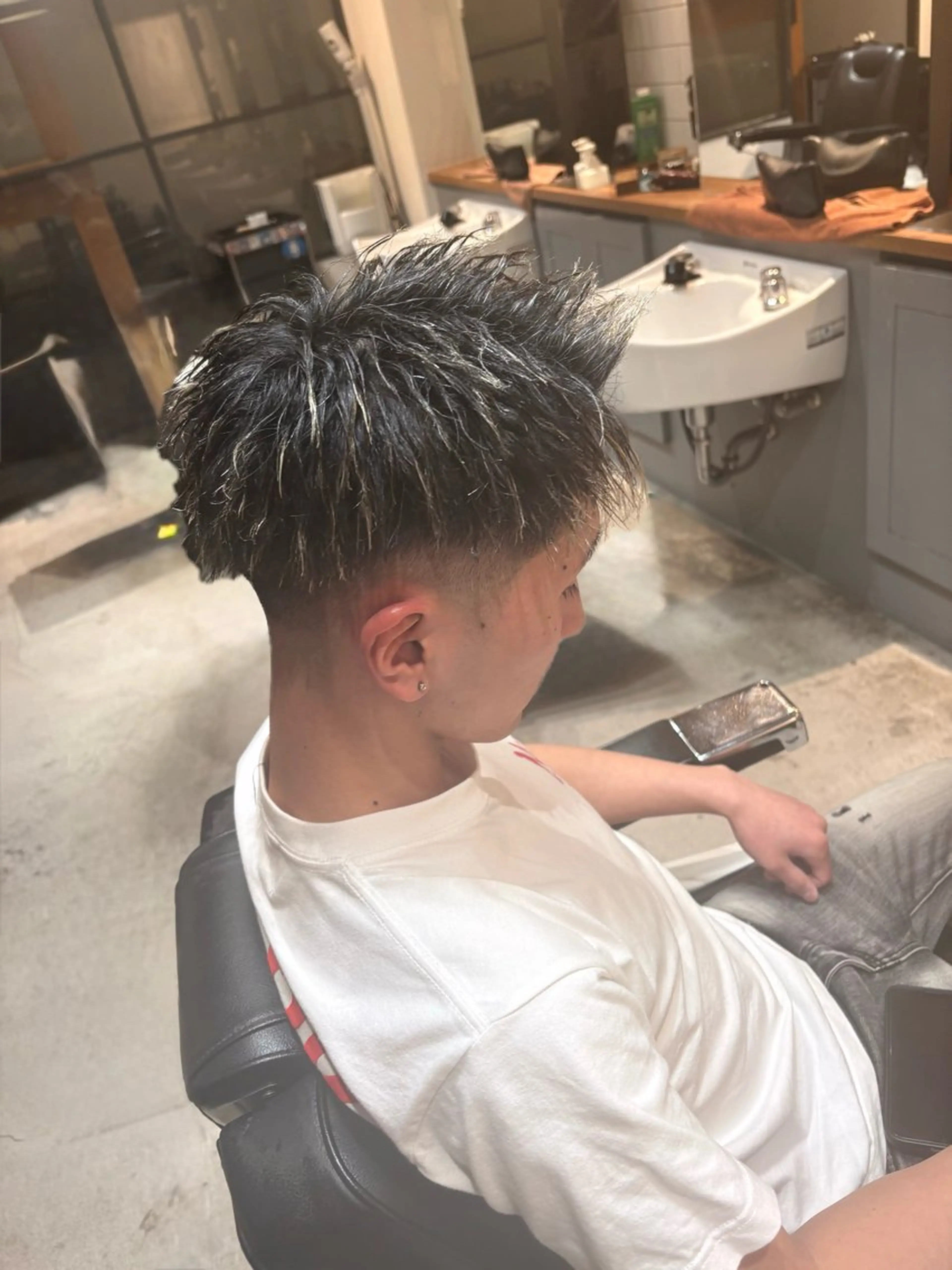 パーマ メンズ フェードカット メンズパーマ 大塚 真聖のヘアスタイル