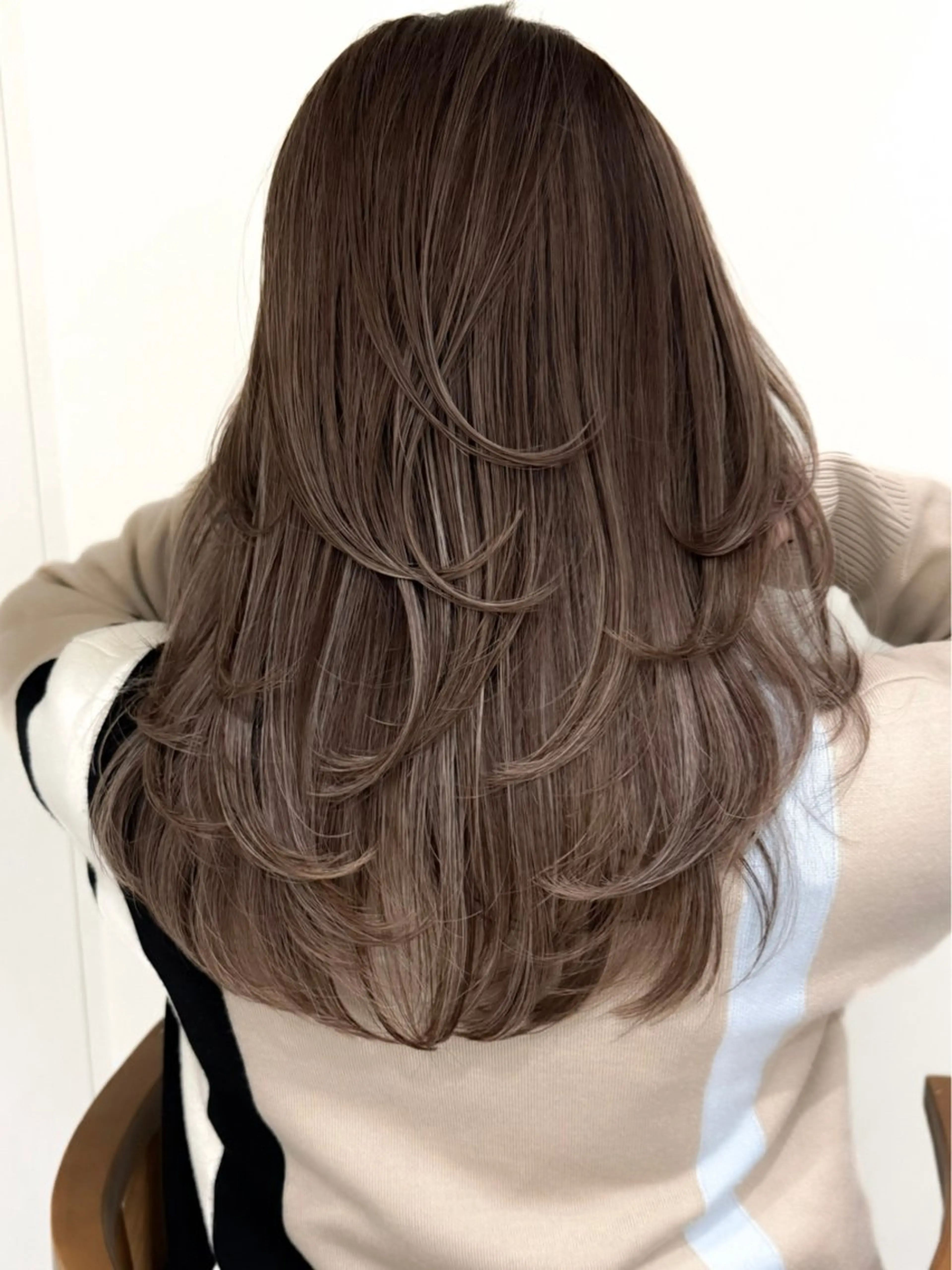 セミロング カラー ヘアアレンジ レイヤーカット/ボブ 似合わせ/透明感カラのヘアスタイル