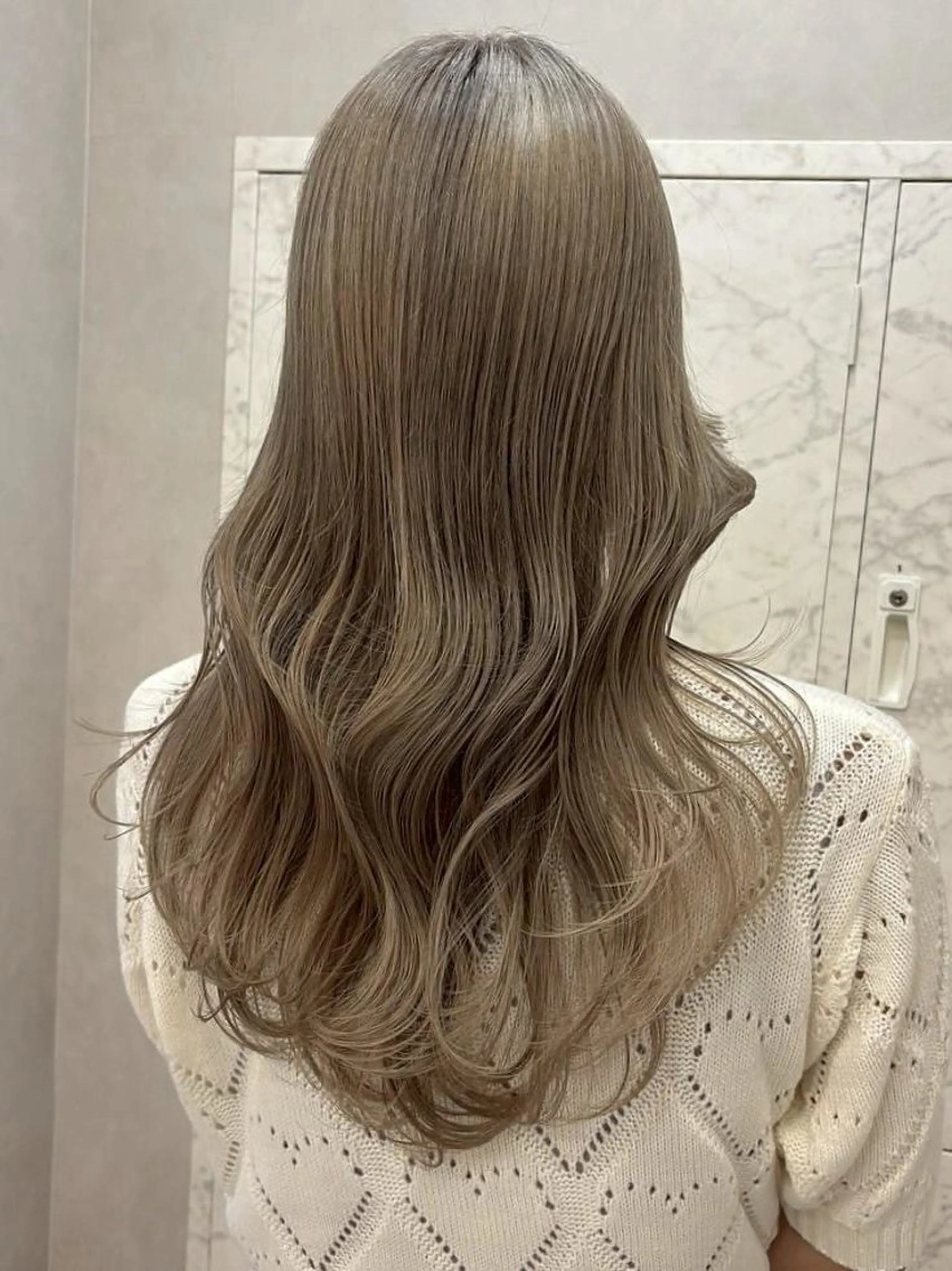 ロング カラー 艶カラー／ 夢叶のヘアスタイル