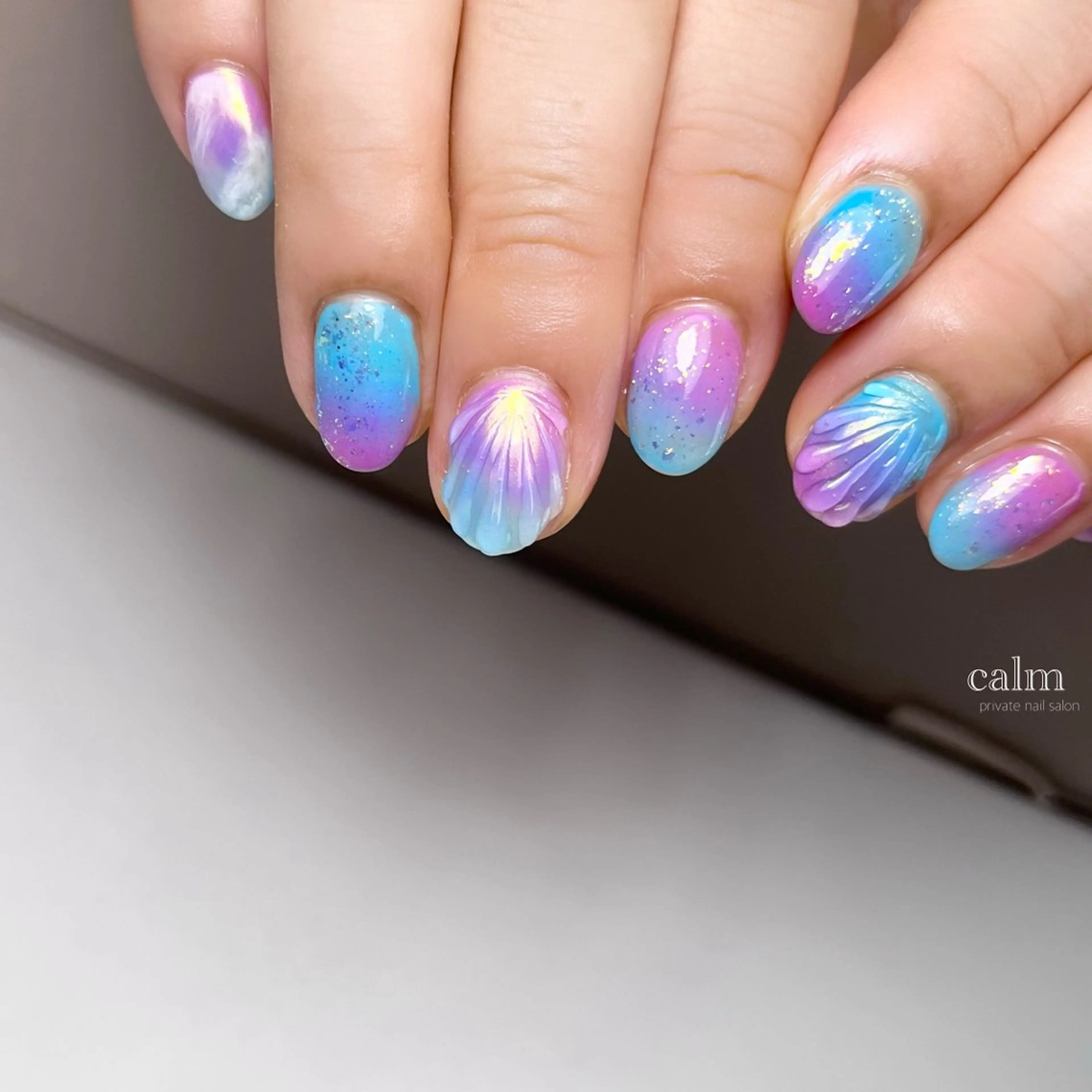 ネイル ハンドネイル calm 〔ｶｰﾑ〕のネイルデザイン