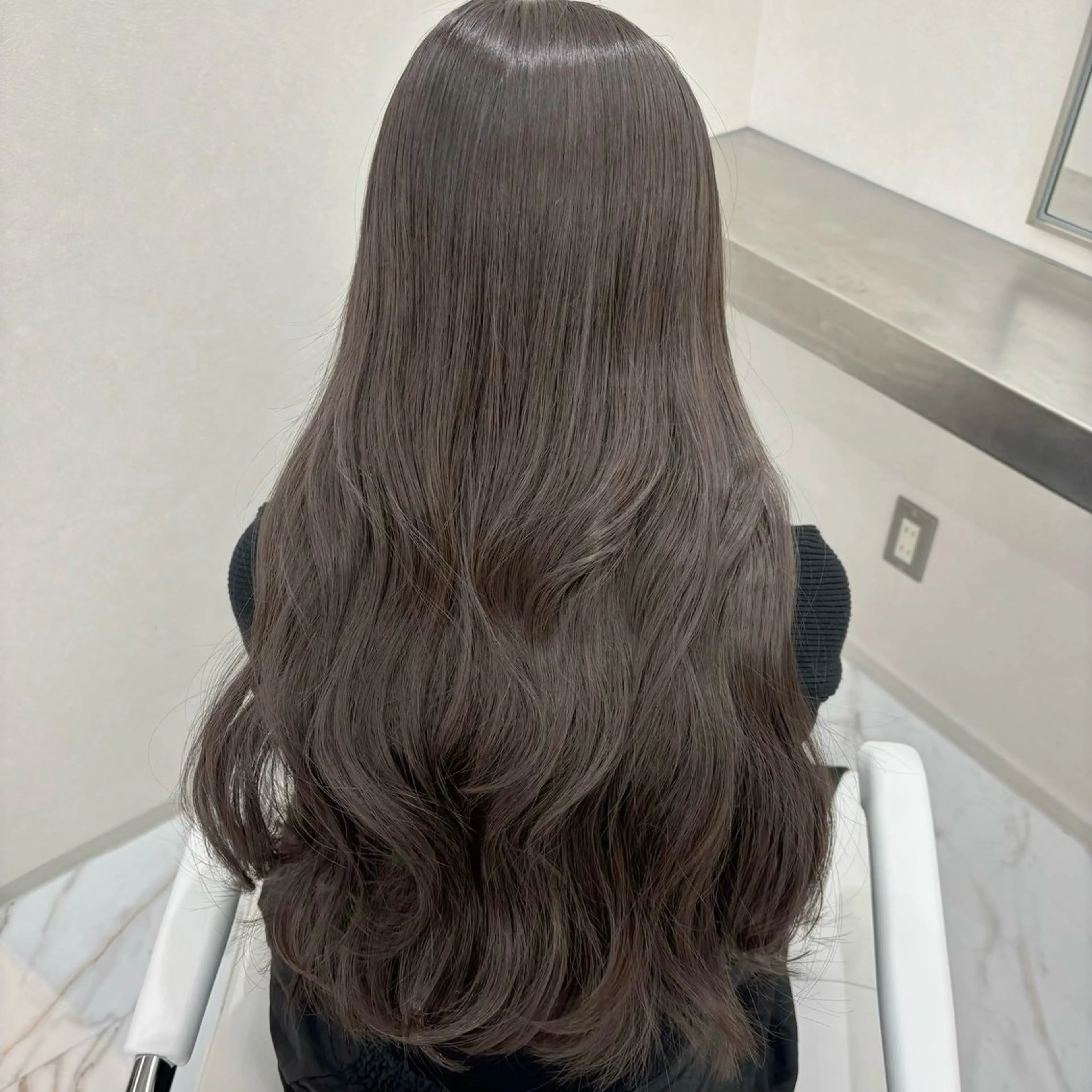 ロング カラー グレージュ🐰透明感 カラー🫧akihoのヘアスタイル