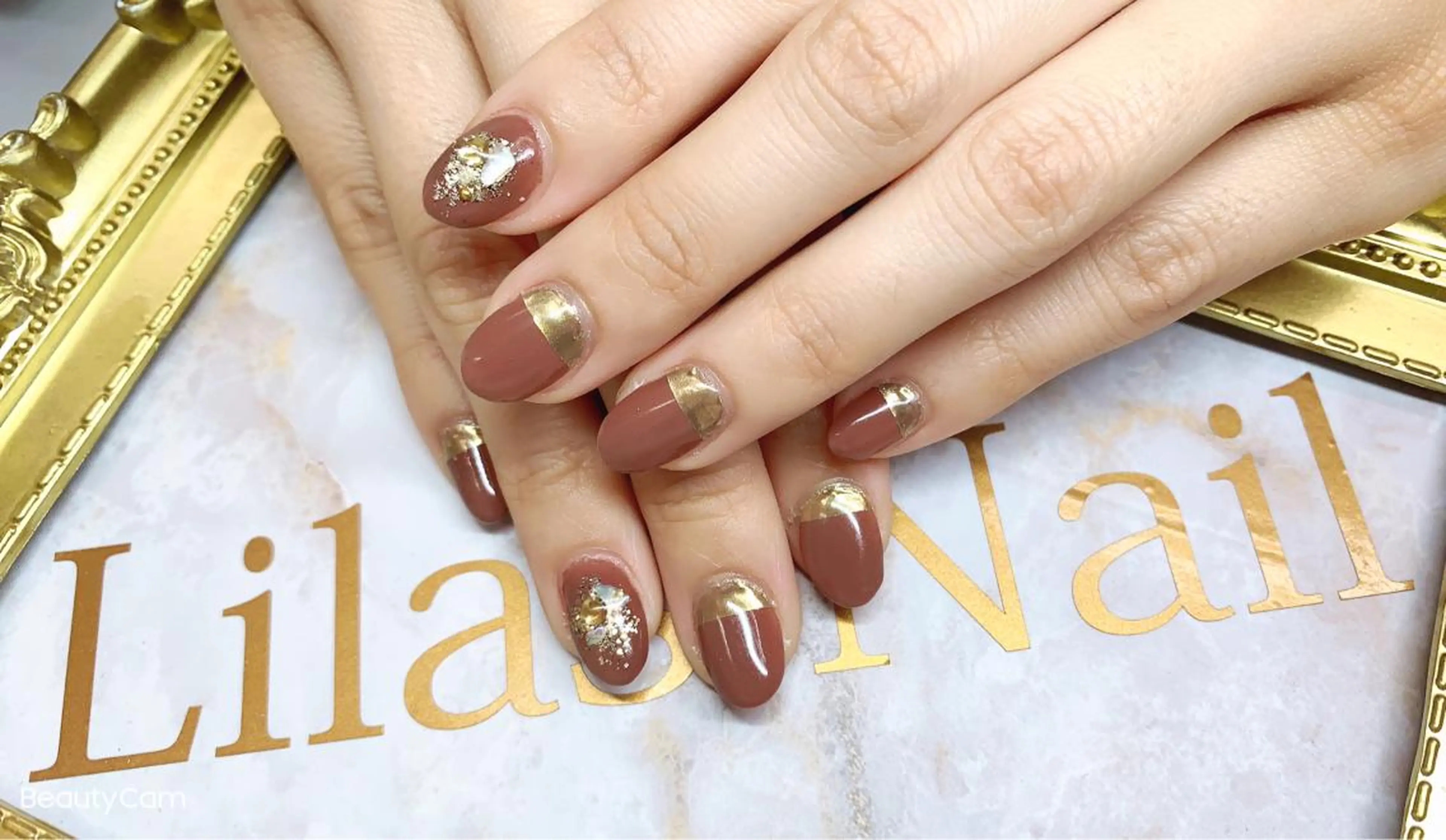 ネイル ブラウン ジェルネイル ゴールド ハードジェル ロングネイル Lilas Nailのネイルデザイン