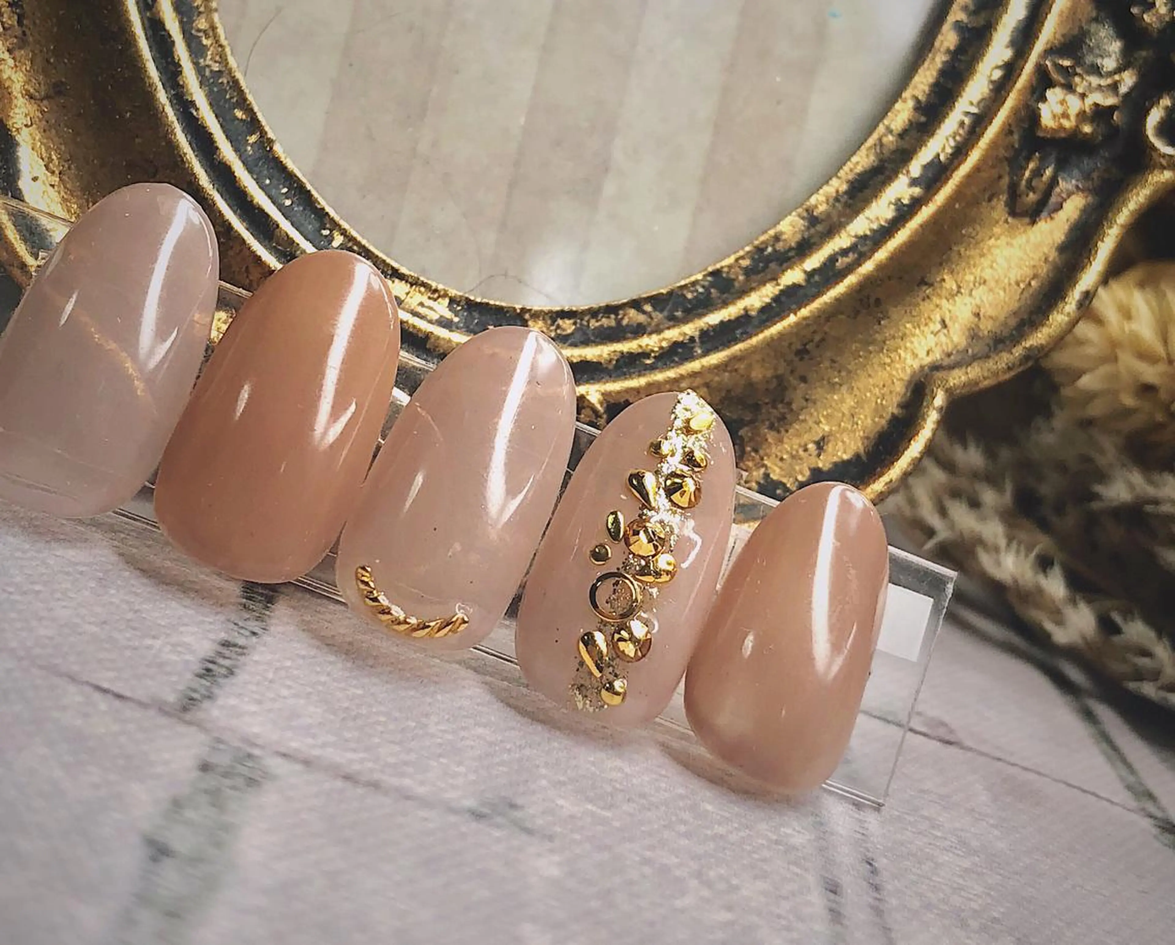 ミディアム めぐみのネイルサロン スタッフ練習のネイルデザイン