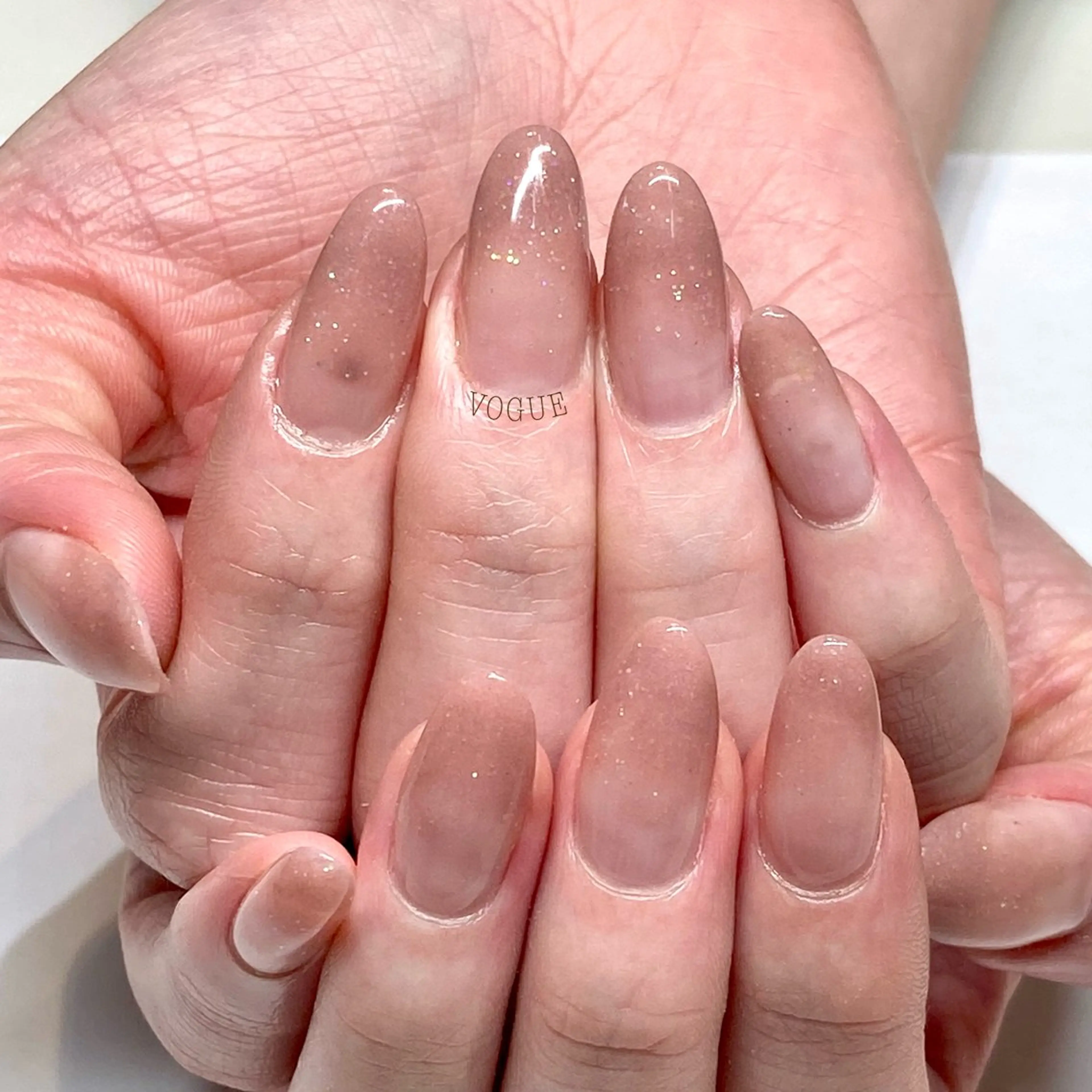 ネイル ハンドネイル VOGUE ×SWANのネイルデザイン