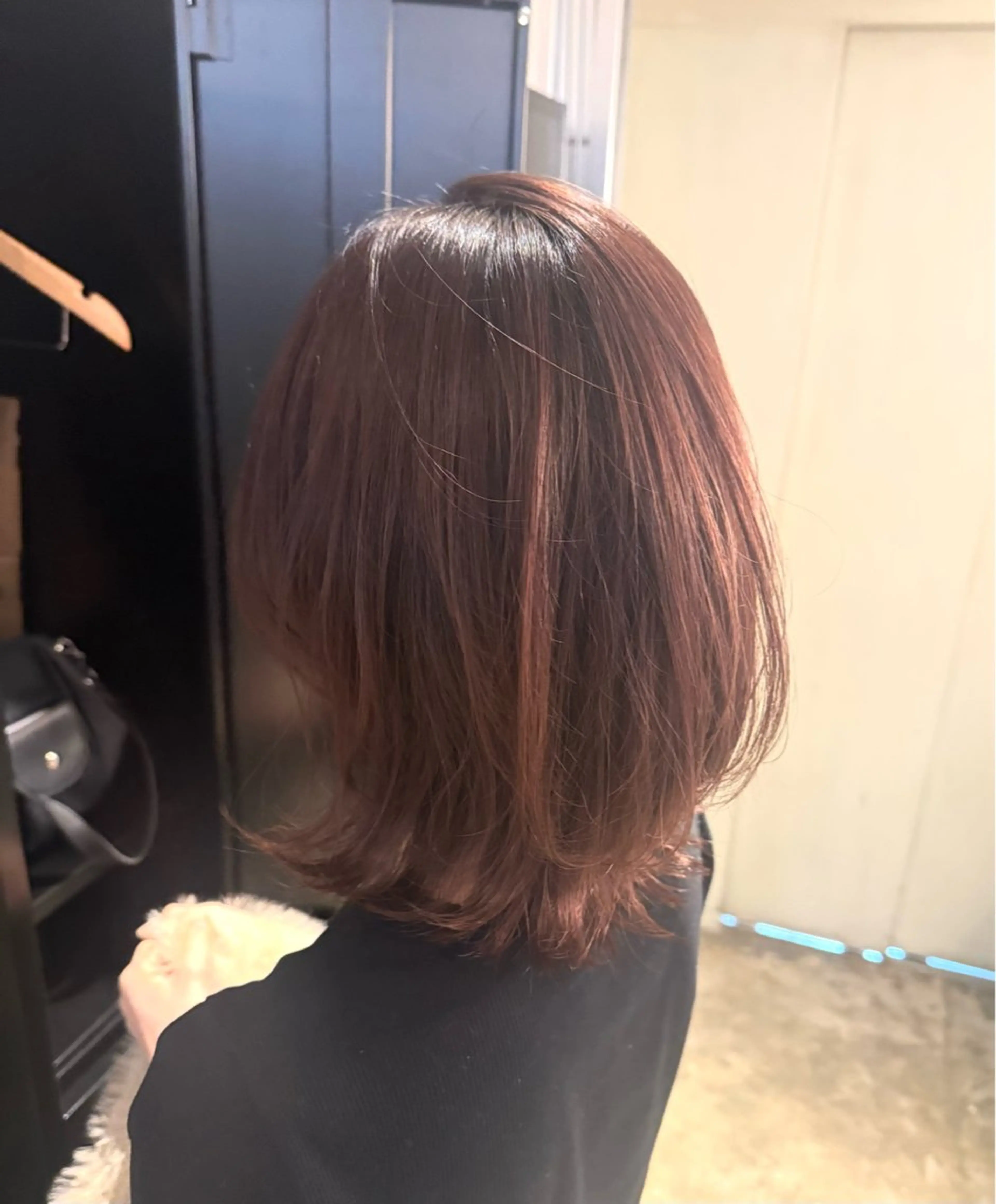 ミディアム ピンクブラウン ボブ カット ヘアカラー トリートメント カイリ 【POOL】のヘアスタイル