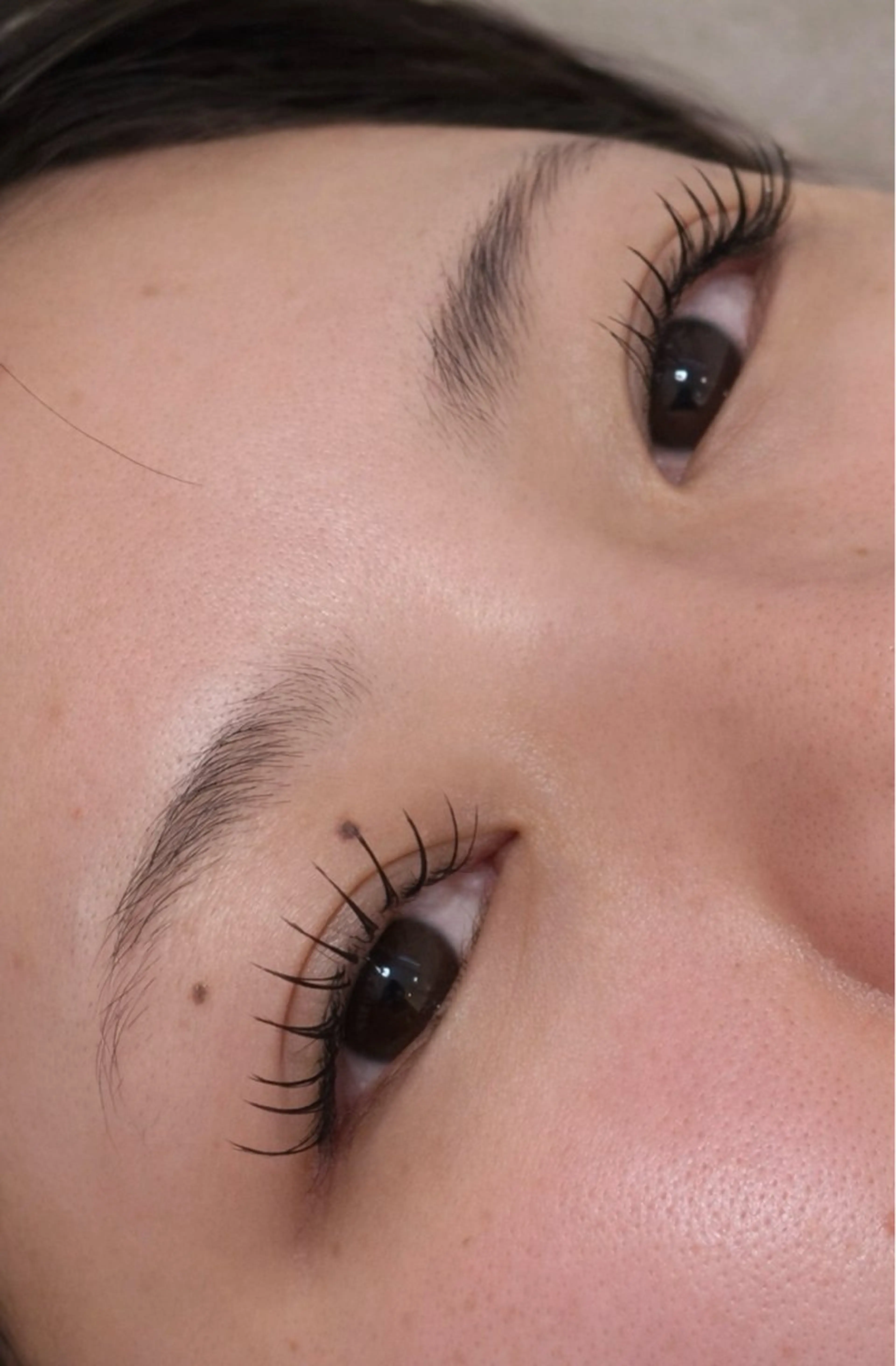 マツエク・マツパ 束感まつ毛 マツエク 佐藤 葵のヘアスタイル