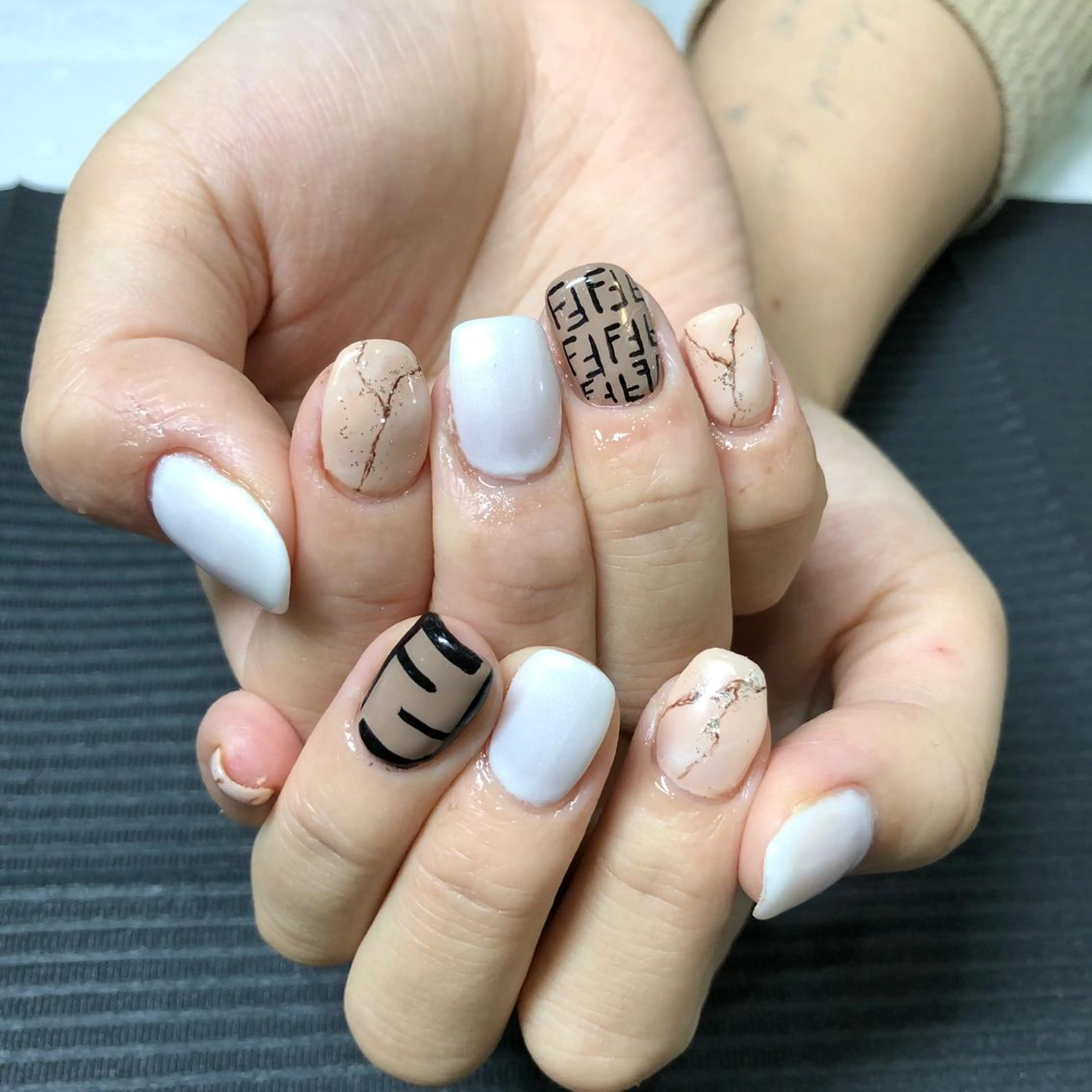 ショート ネイル アートネイル ハンドネイル 《LB》ラブリエ Nail&eyeのマツエク・マツパデザイン