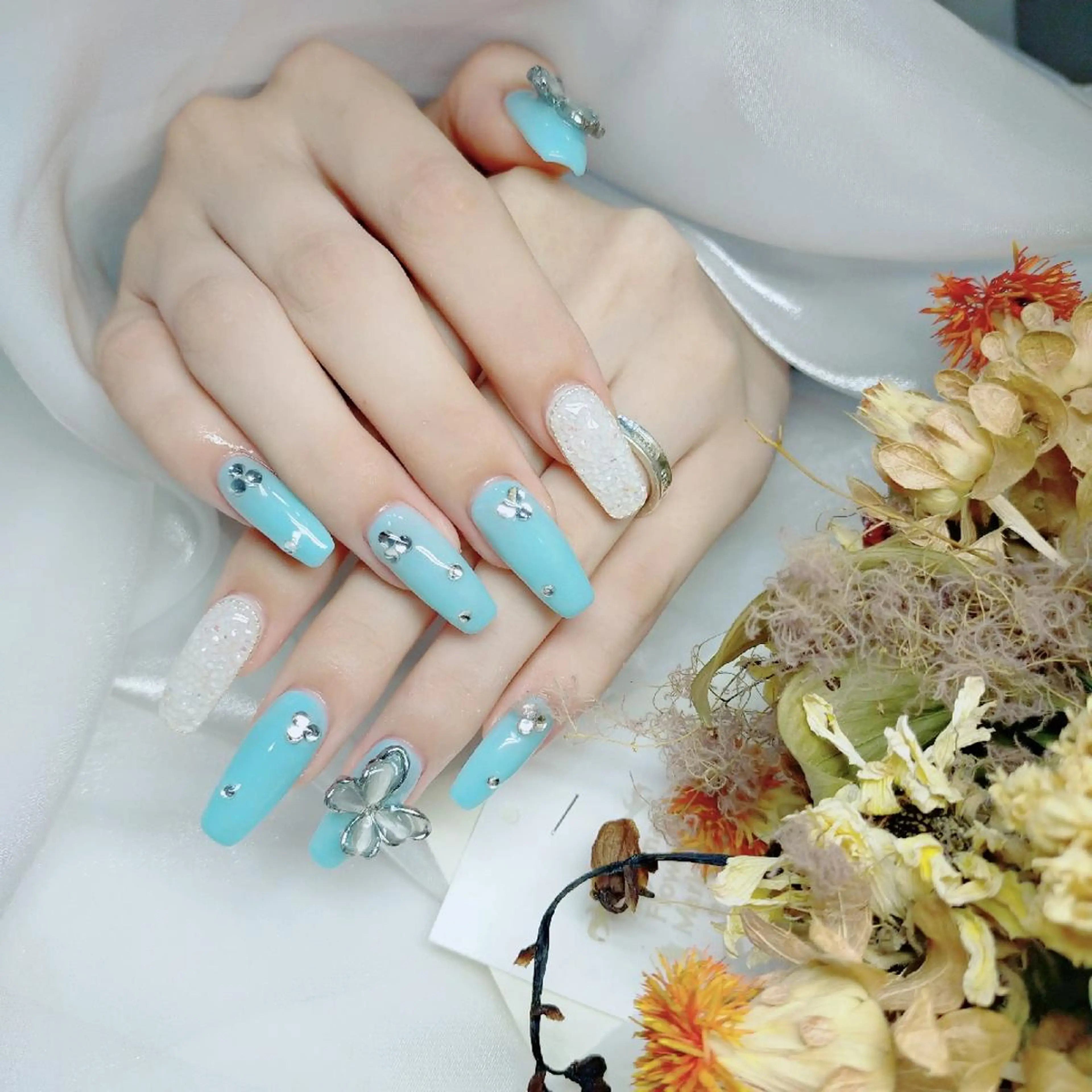 ネイル ハンドネイル 森 ネイルサロンのネイルデザイン