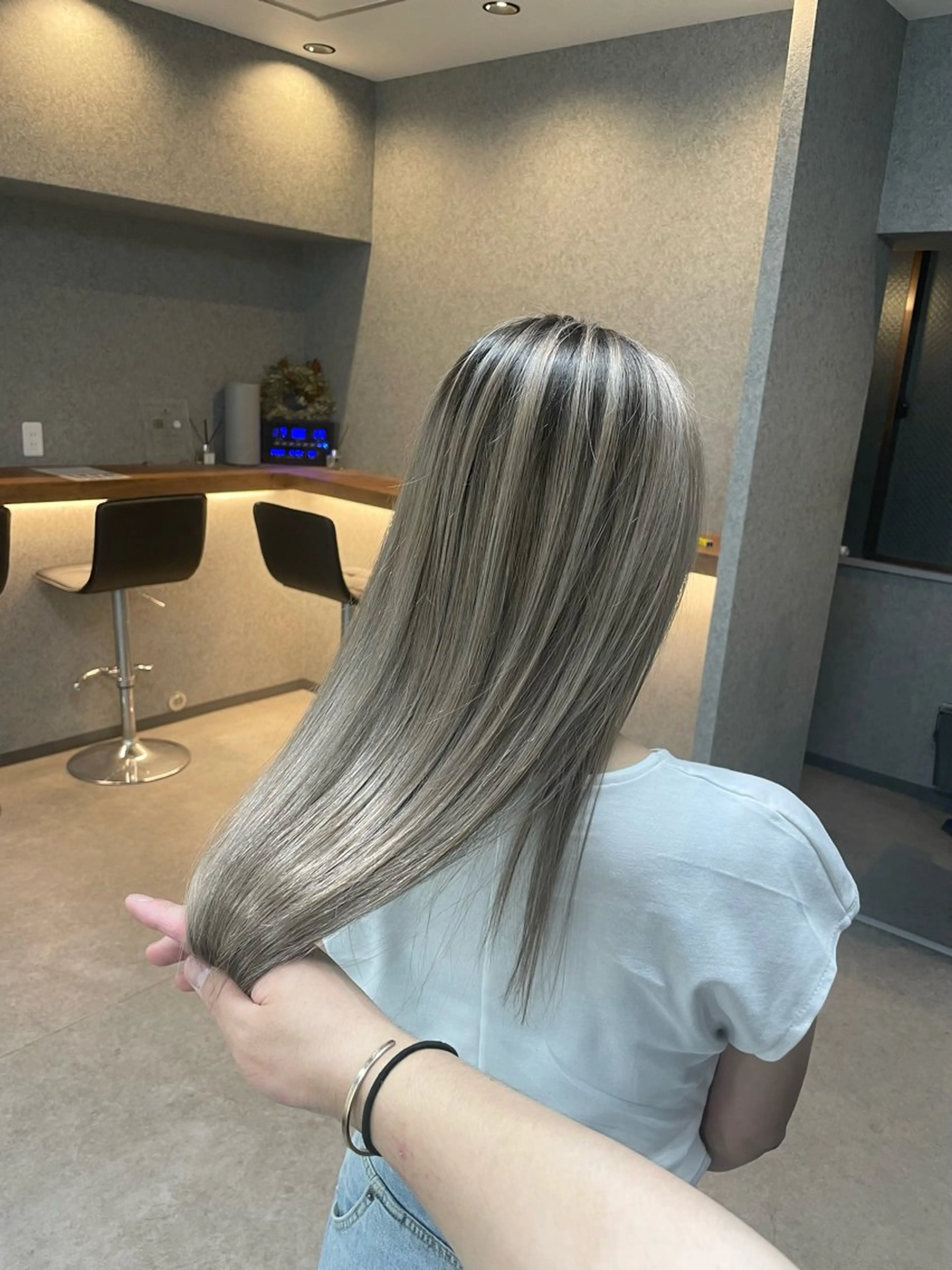 ロング レイヤーカット カット ヘアカラー 小嶋 司のヘアスタイル