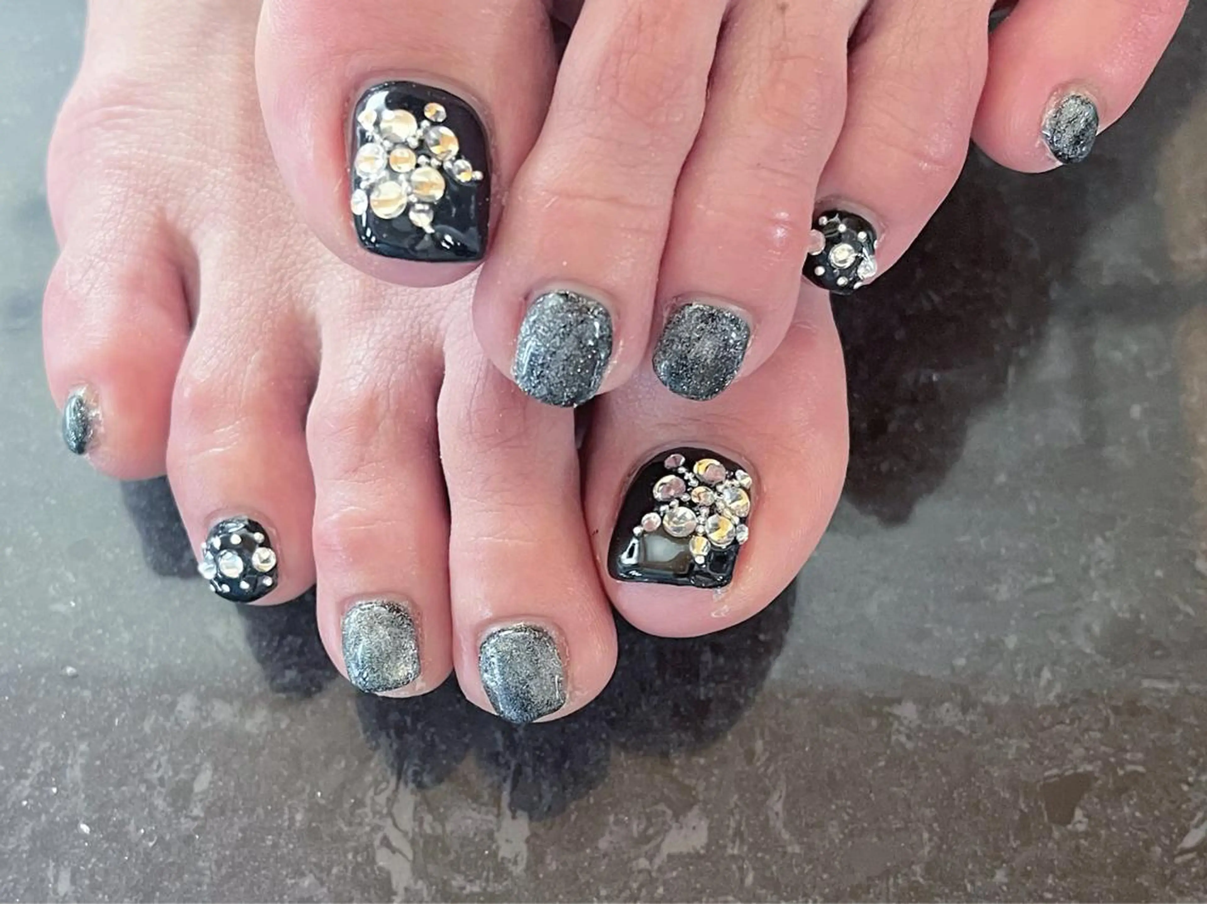 ネイル フットネイル ニュアンスネイル シンプルネイル 春ネイル 夏ネイル nail fufla ♡yamane♡のネイルデザイン