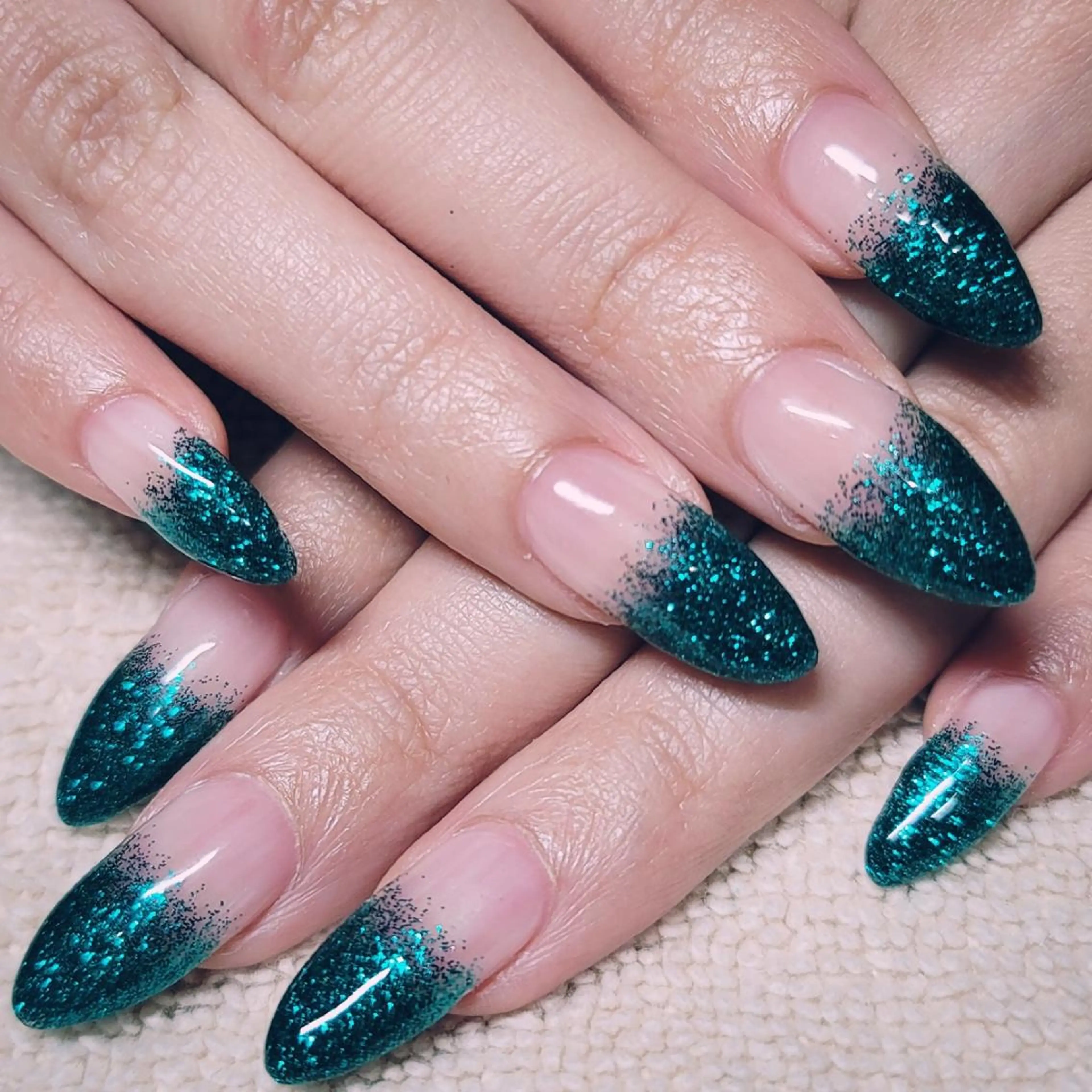 ネイル グラデーション グリーン ラメ(グリッター) ハンドネイル よしだ ひろきのネイルデザイン