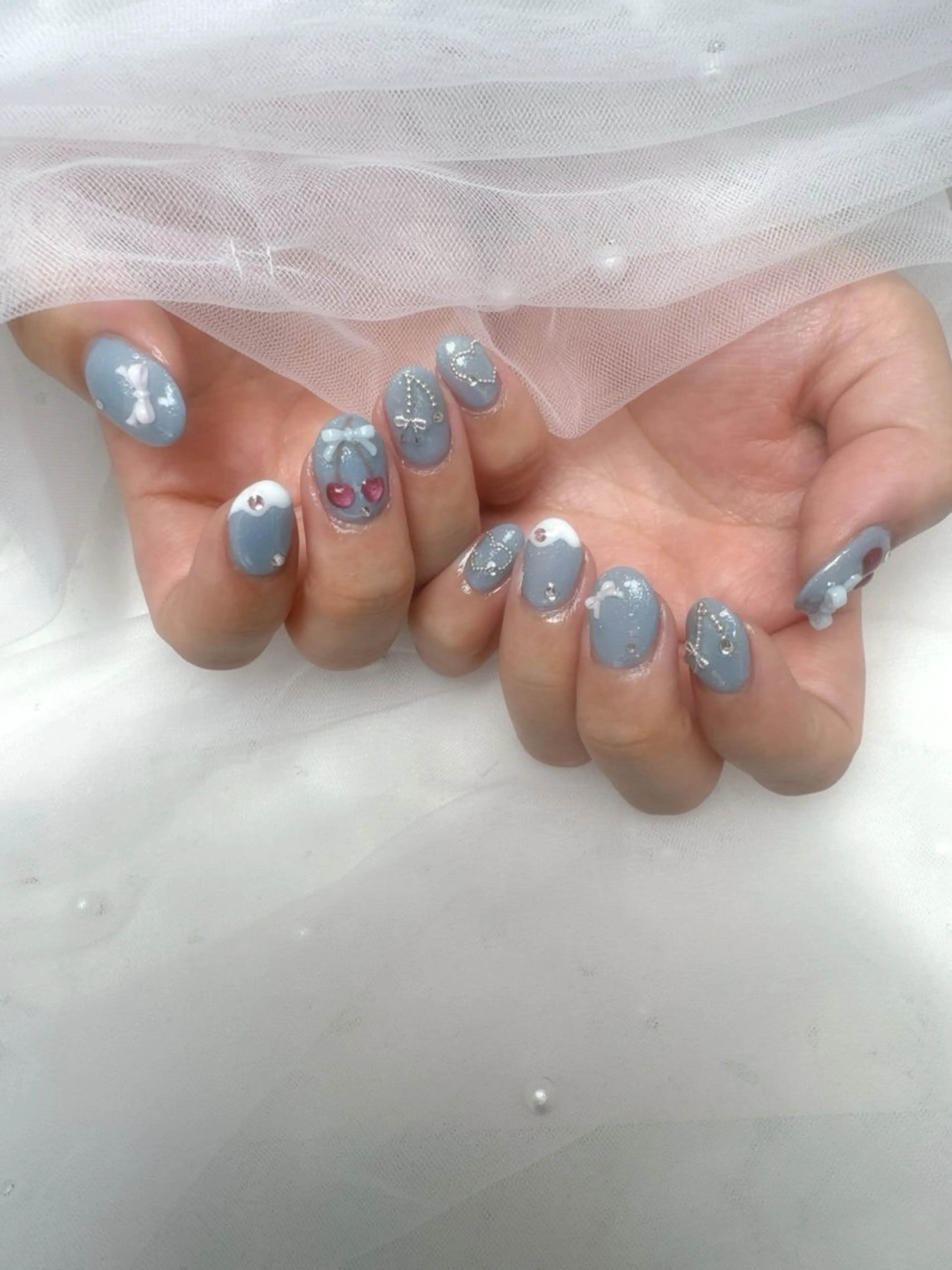ネイル キラキラネイル 韓国ネイル 持ち込み ワンホンネイル ハンドネイル Queeens nailのネイルデザイン