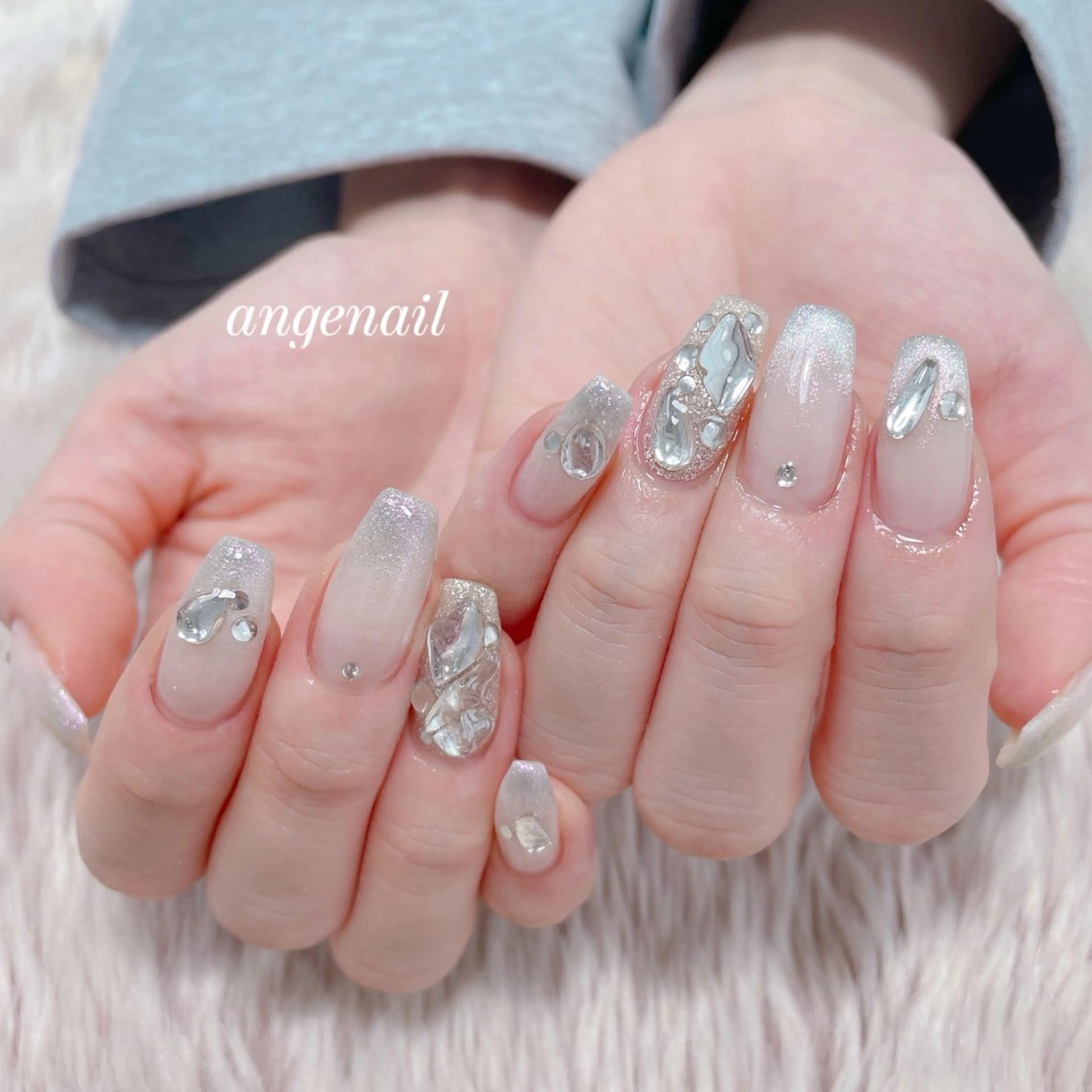 ネイル ハンドネイル オーナーネイリスト MAKIのネイルデザイン
