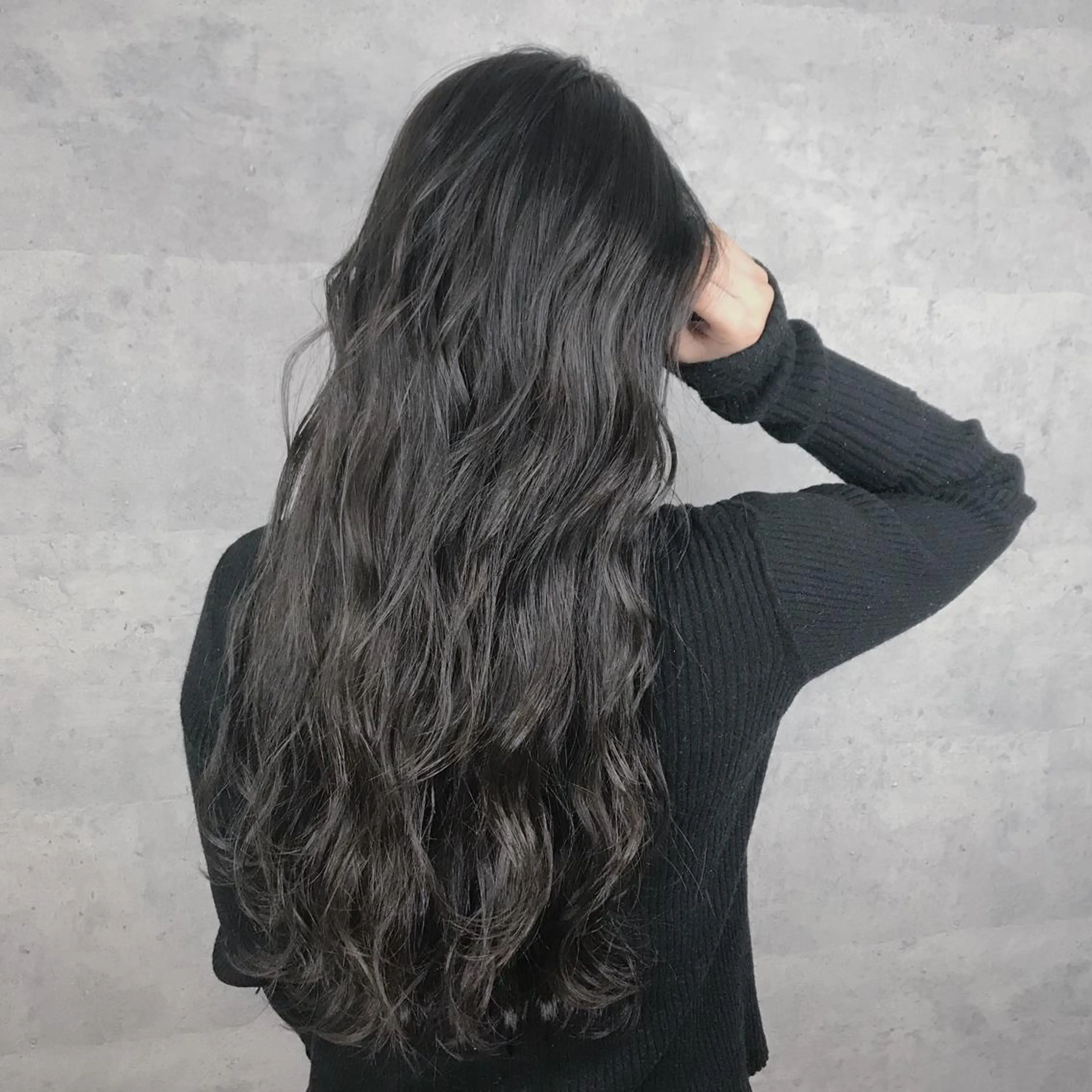 ロング カラー ヘアカラー アンダーバーホワイト_WHITE所属・_WHITE芝本 賢吾【天王寺店】のヘアスタイル