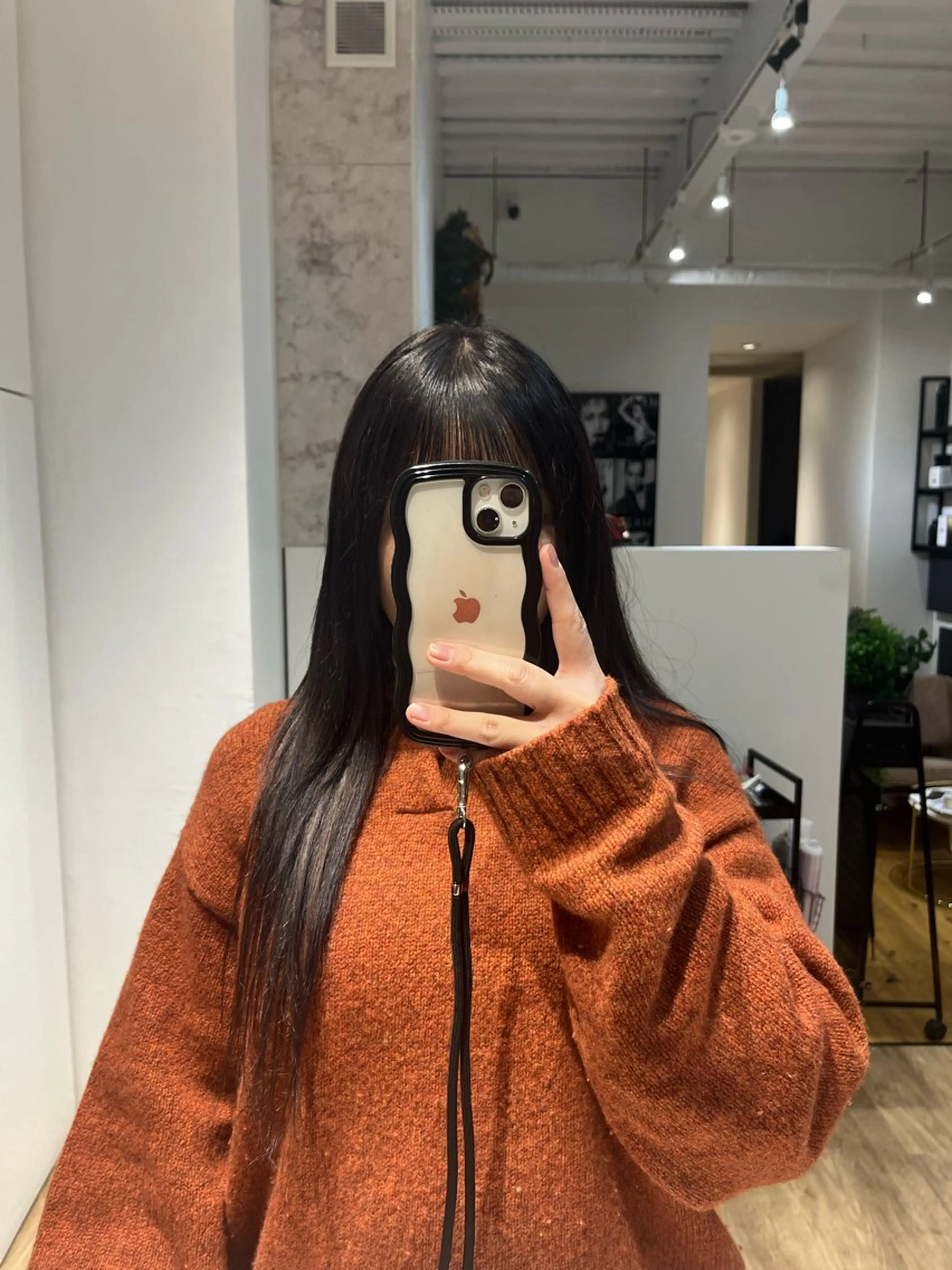ロング 柳原 沙耶のヘアスタイル