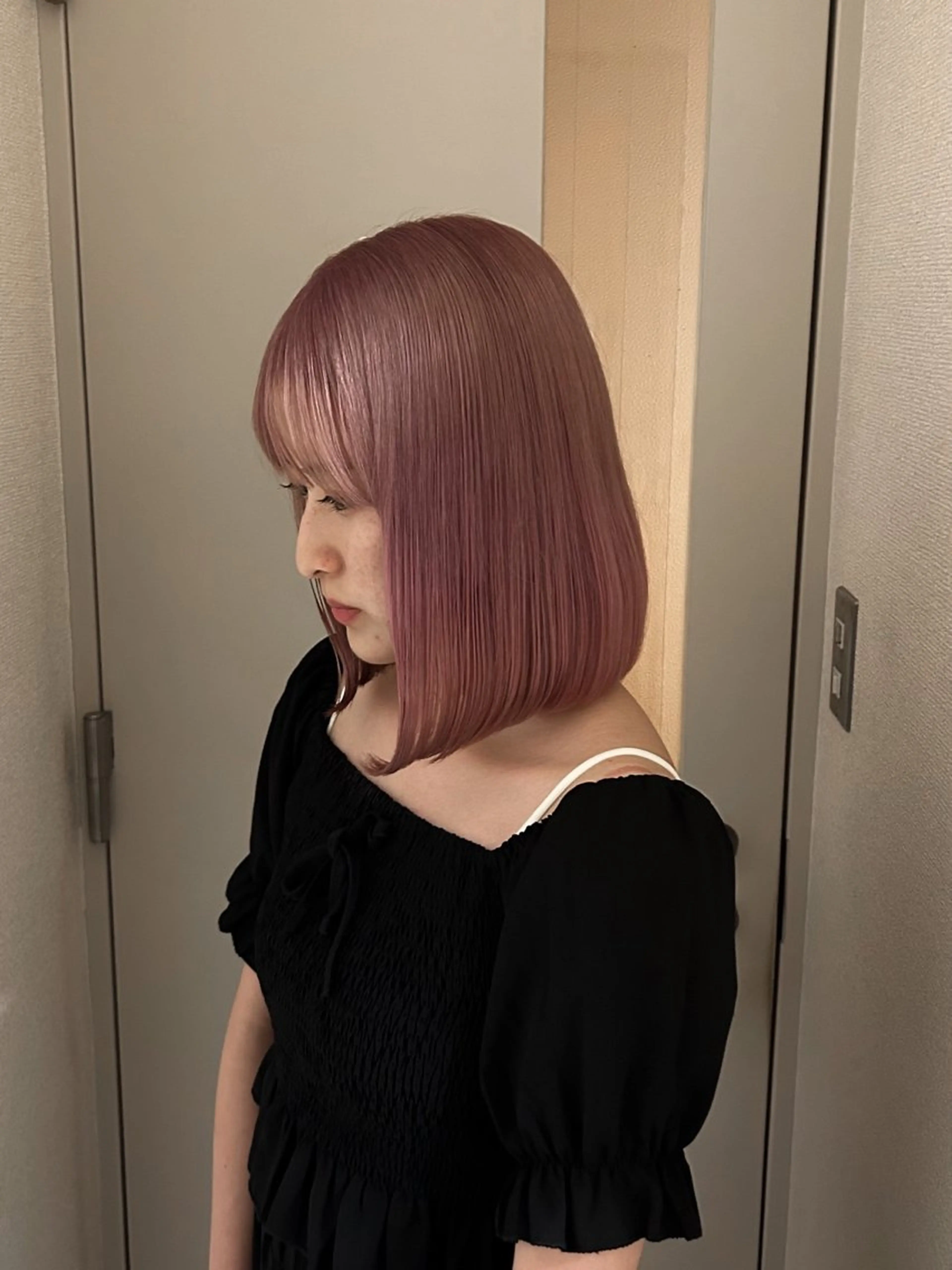 ショート カラー ハイトーンカラー ピンクカラー Hinata🛸 ハイトーン美容師のヘアスタイル