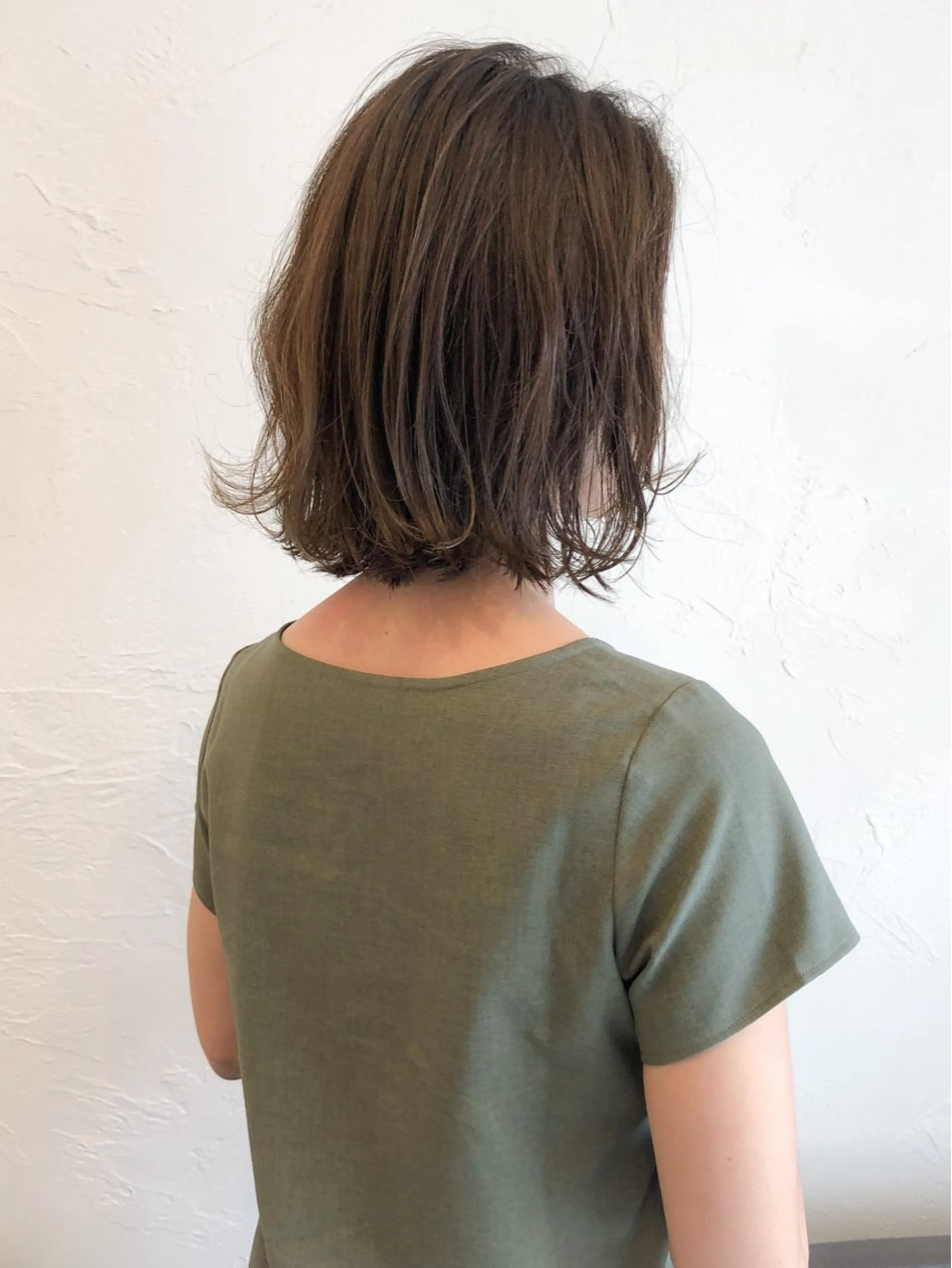 ミディアム WILLOW 京橋のヘアスタイル