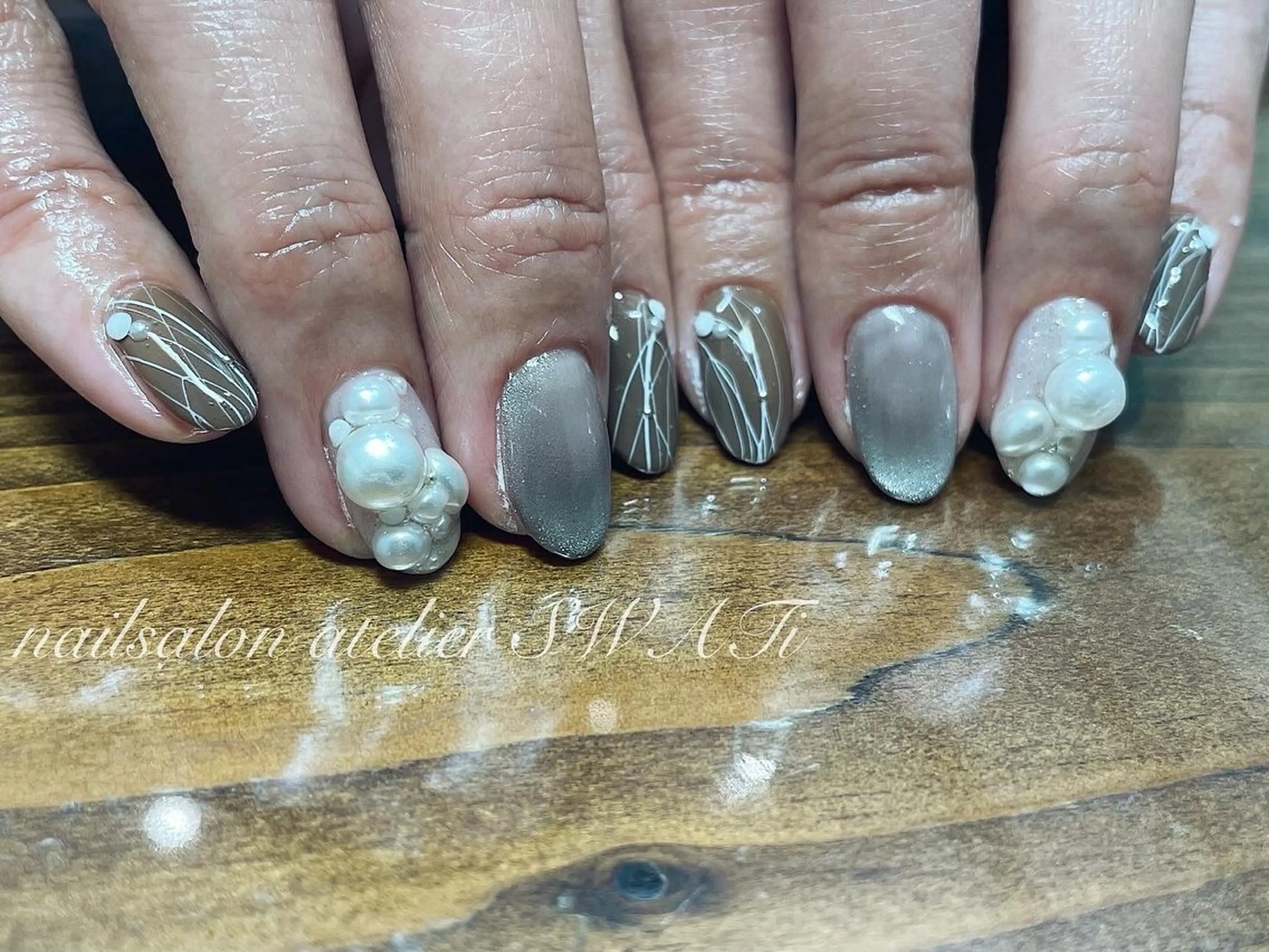 ネイル マグネットネイル nailsalon SWATiのネイルデザイン