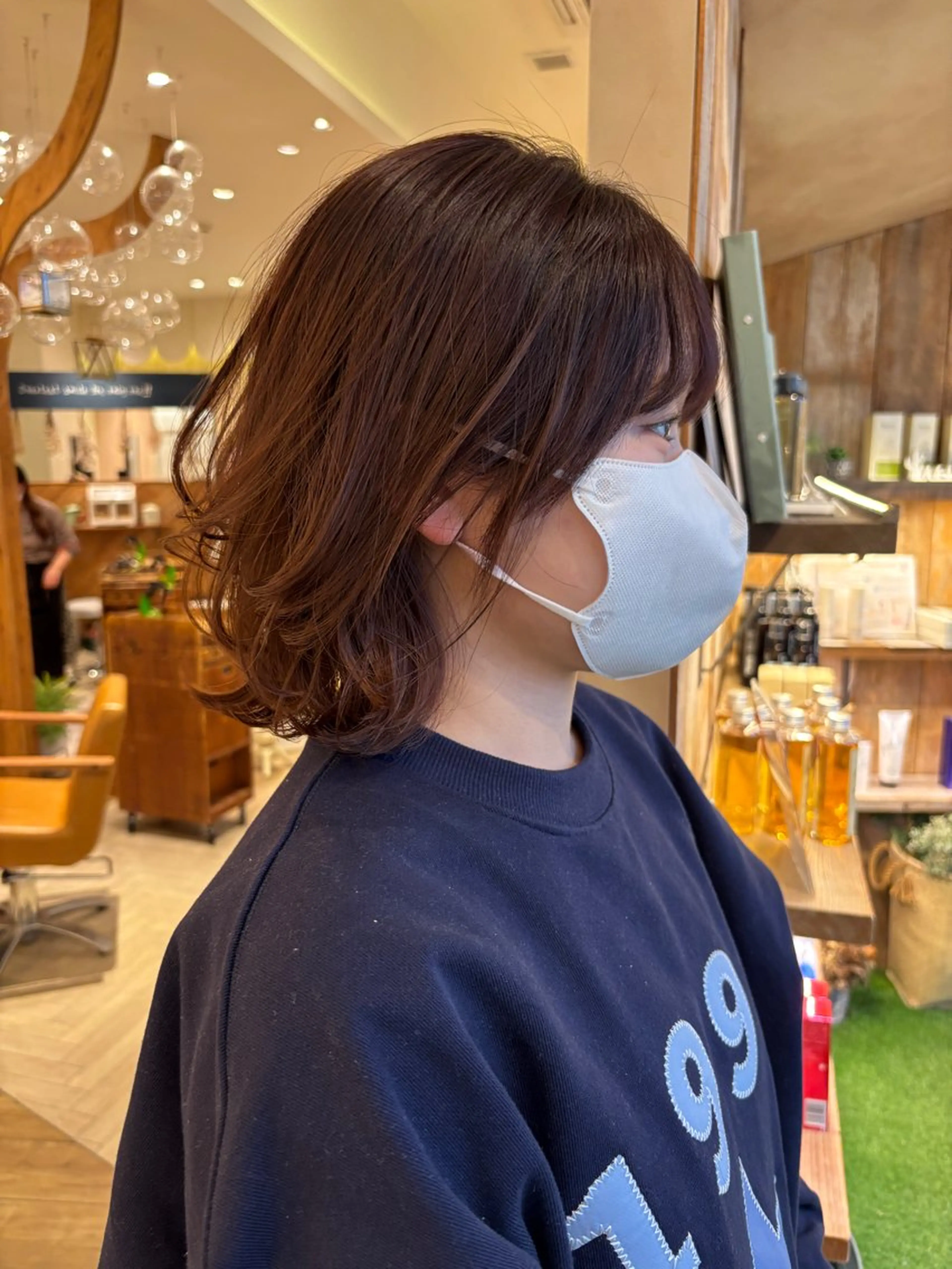 ミディアム カラー ボブ くびれヘア くびれレイヤー レイヤーカット 外ハネヘア カット ヘアカラー トリートメント レイヤーカット✨ 艶髪藤野のヘアスタイル