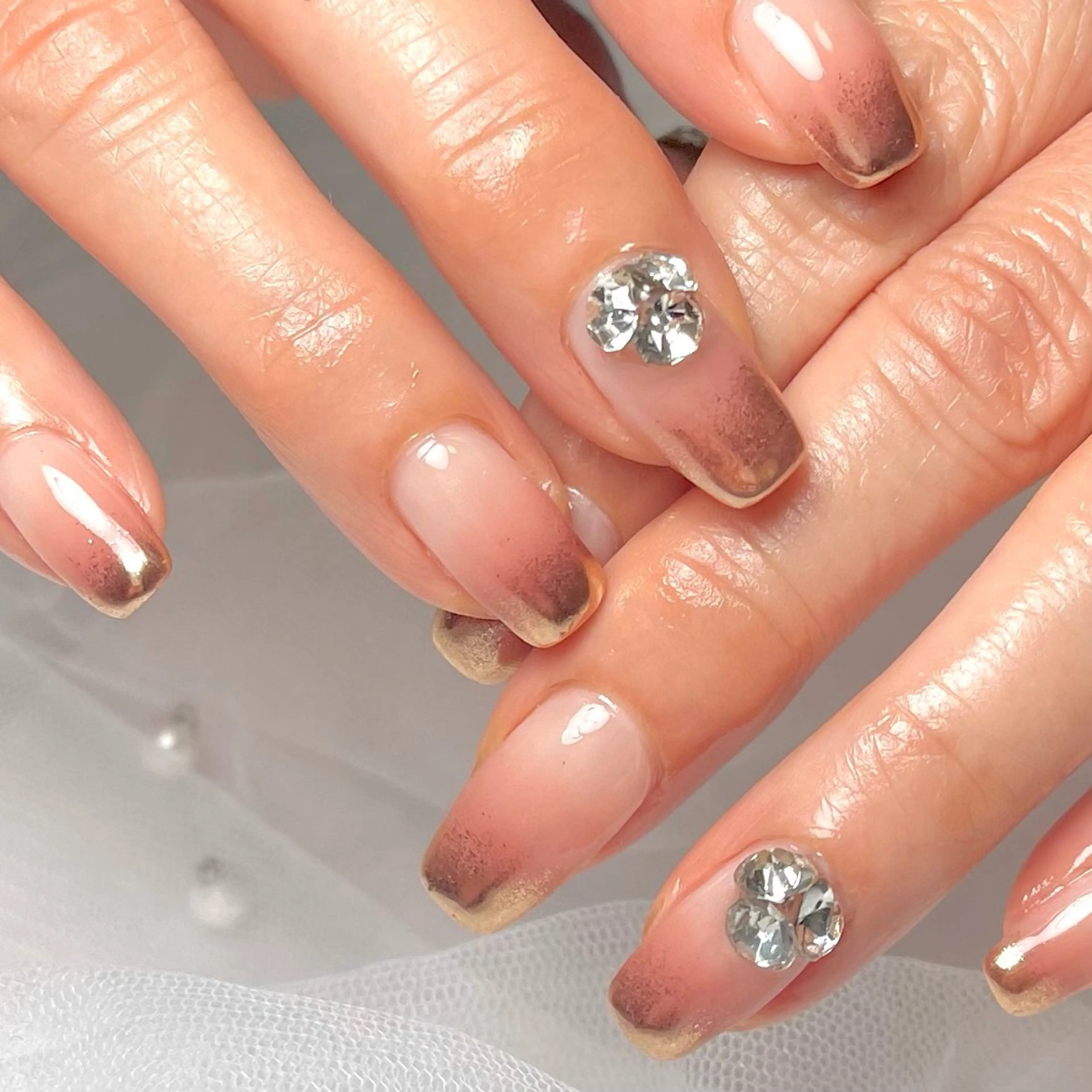 ネイル グラデーション ミラーネイル ピンク ハンドネイル COCO NAILのネイルデザイン