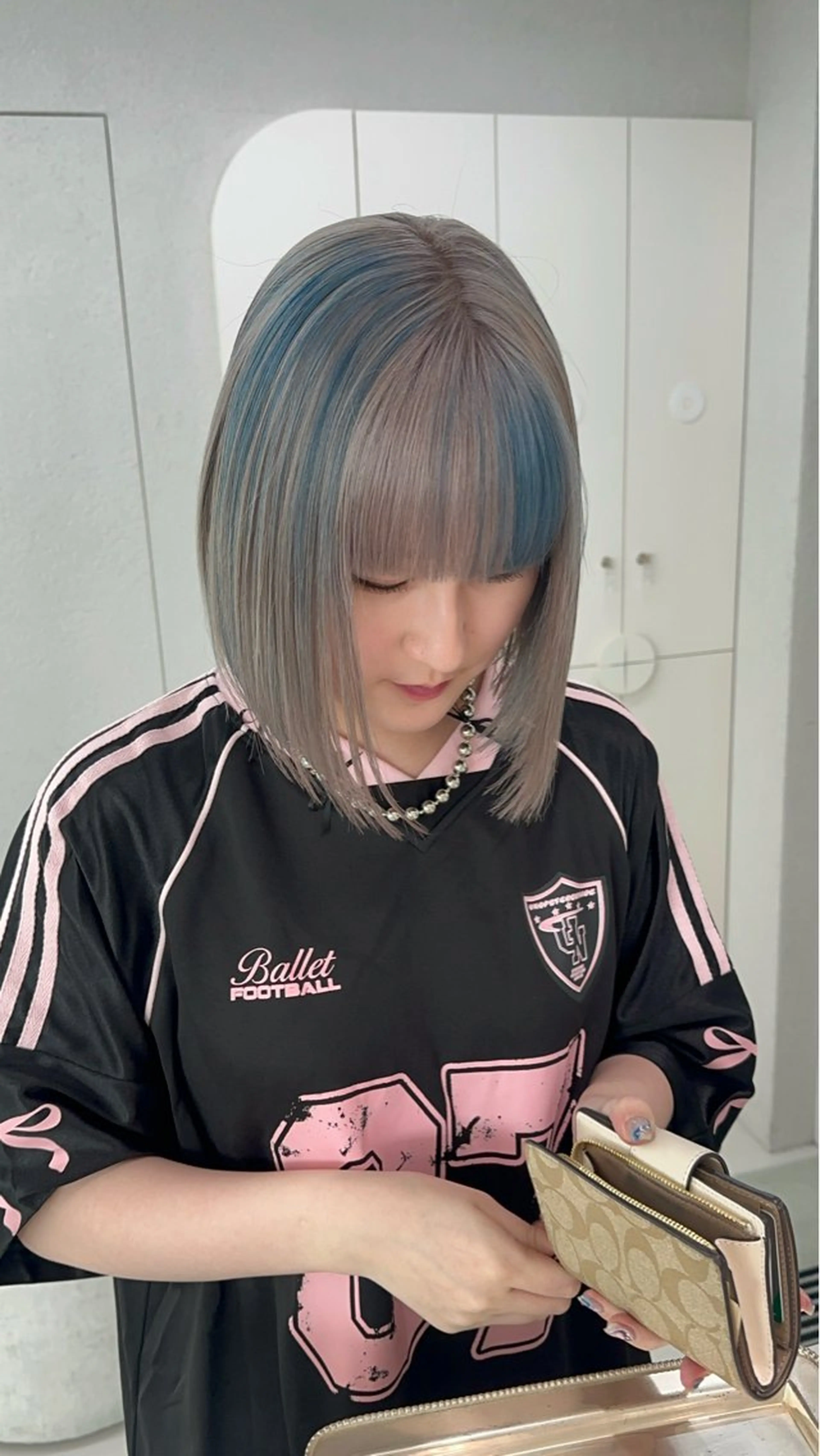 ミディアム ヘアカラー ハイトーンボブ Mizuki.のヘアスタイル