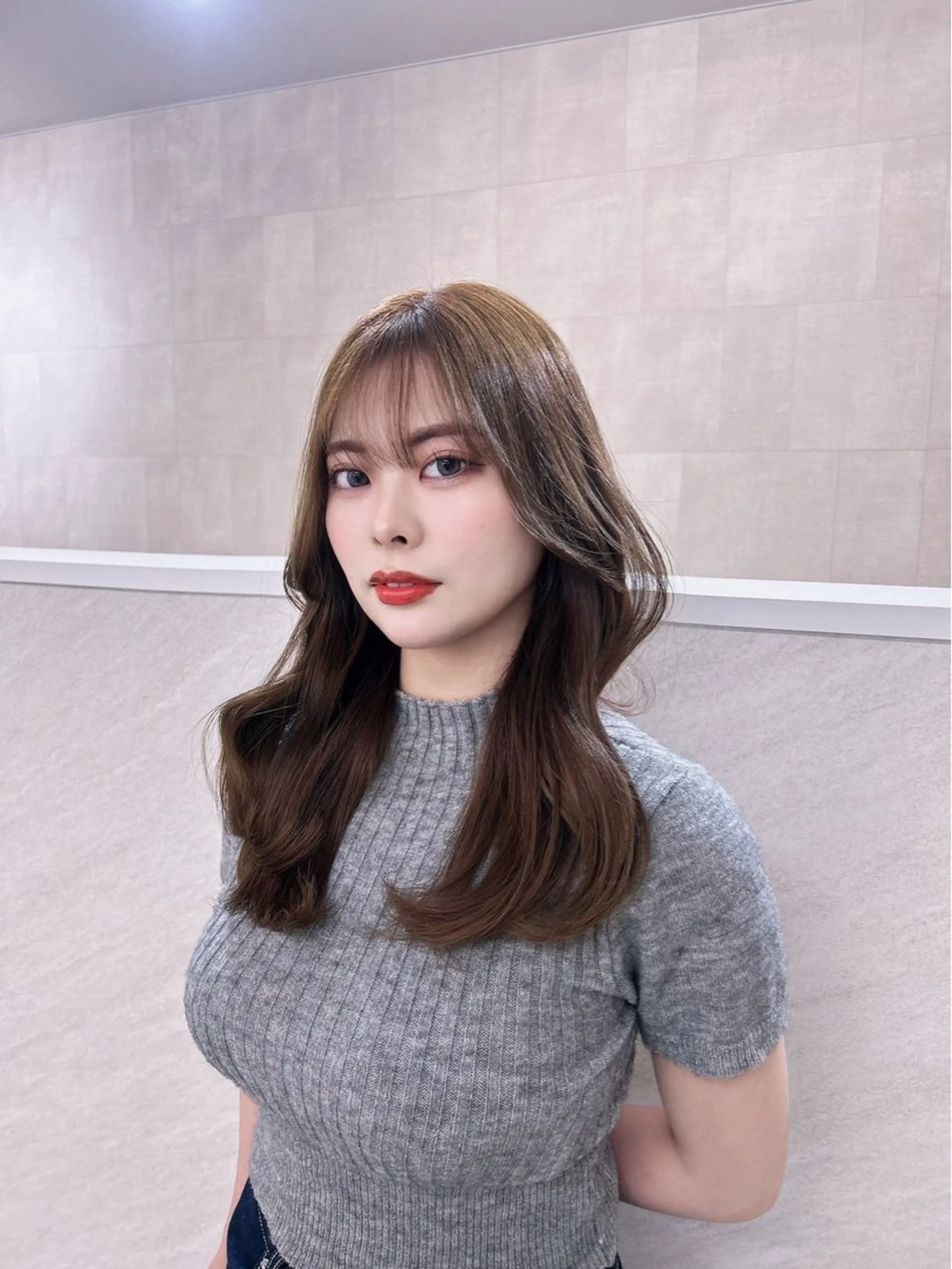 ロング 顔まわりレイヤー 韓国風ヘア レイヤーカット 小顔カット カット ヘアカラー トリートメント 韓国×髪質改善 蓮池 翼のヘアスタイル