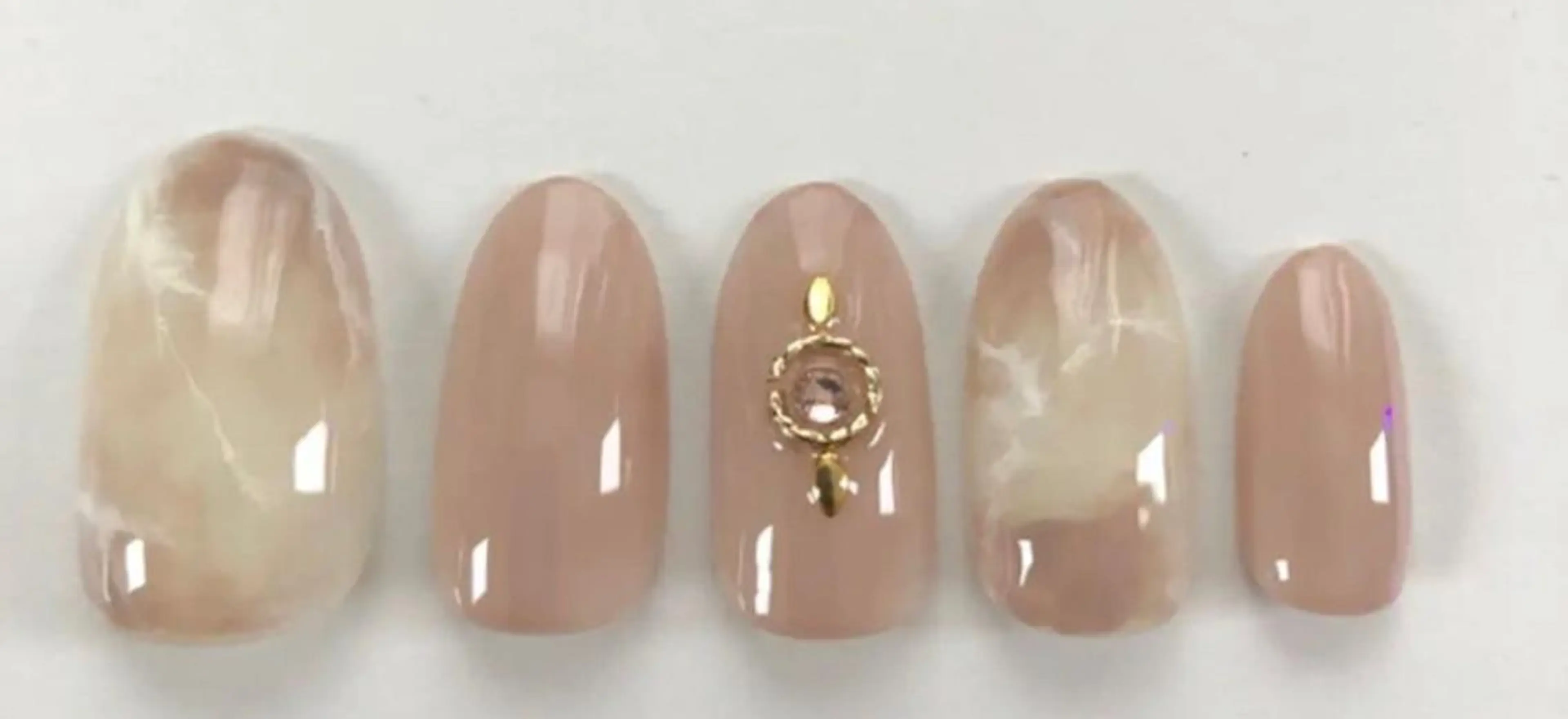 ネイル ハンドネイル ゲン レイカのネイルデザイン