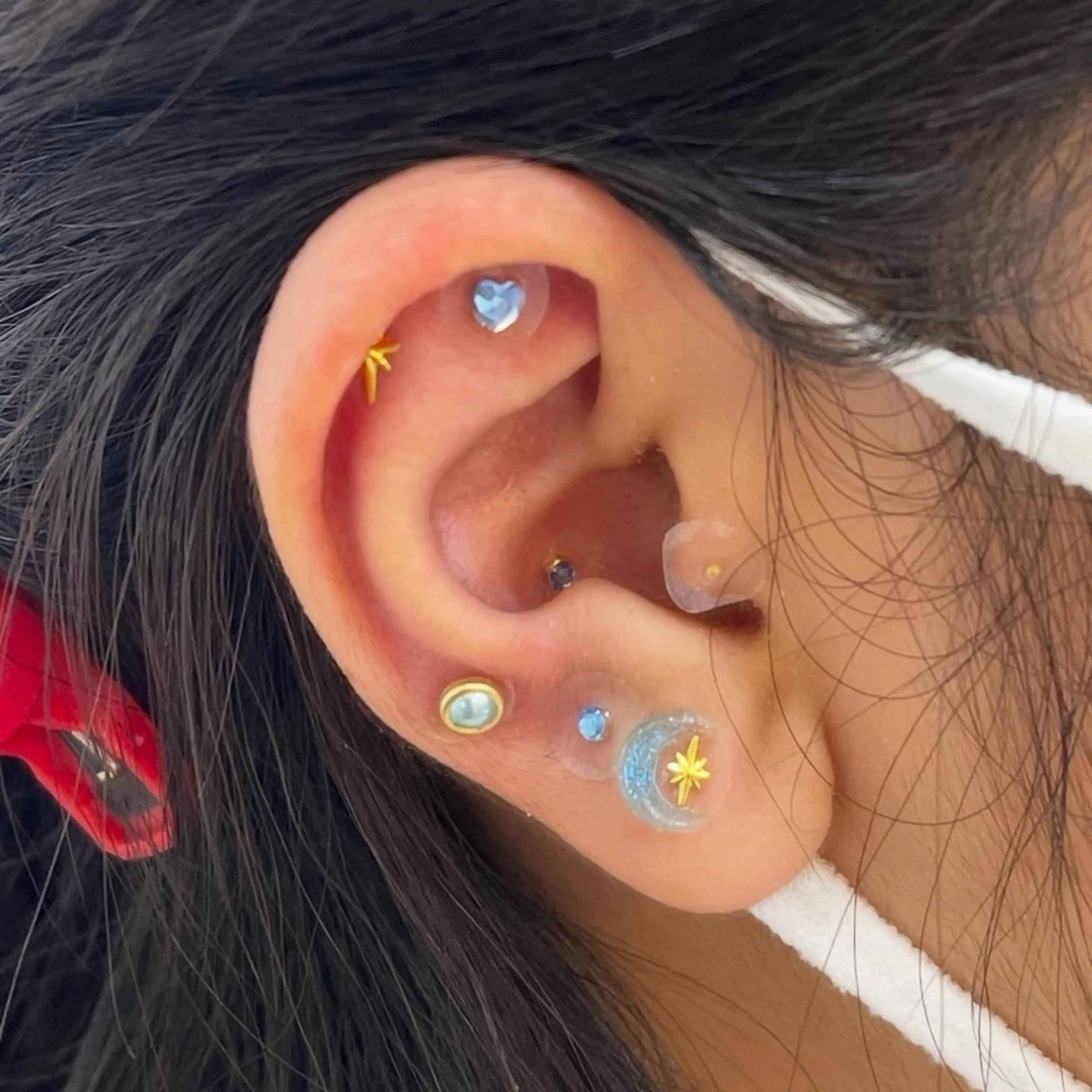 耳ツボジュエリーつけ放題の写真