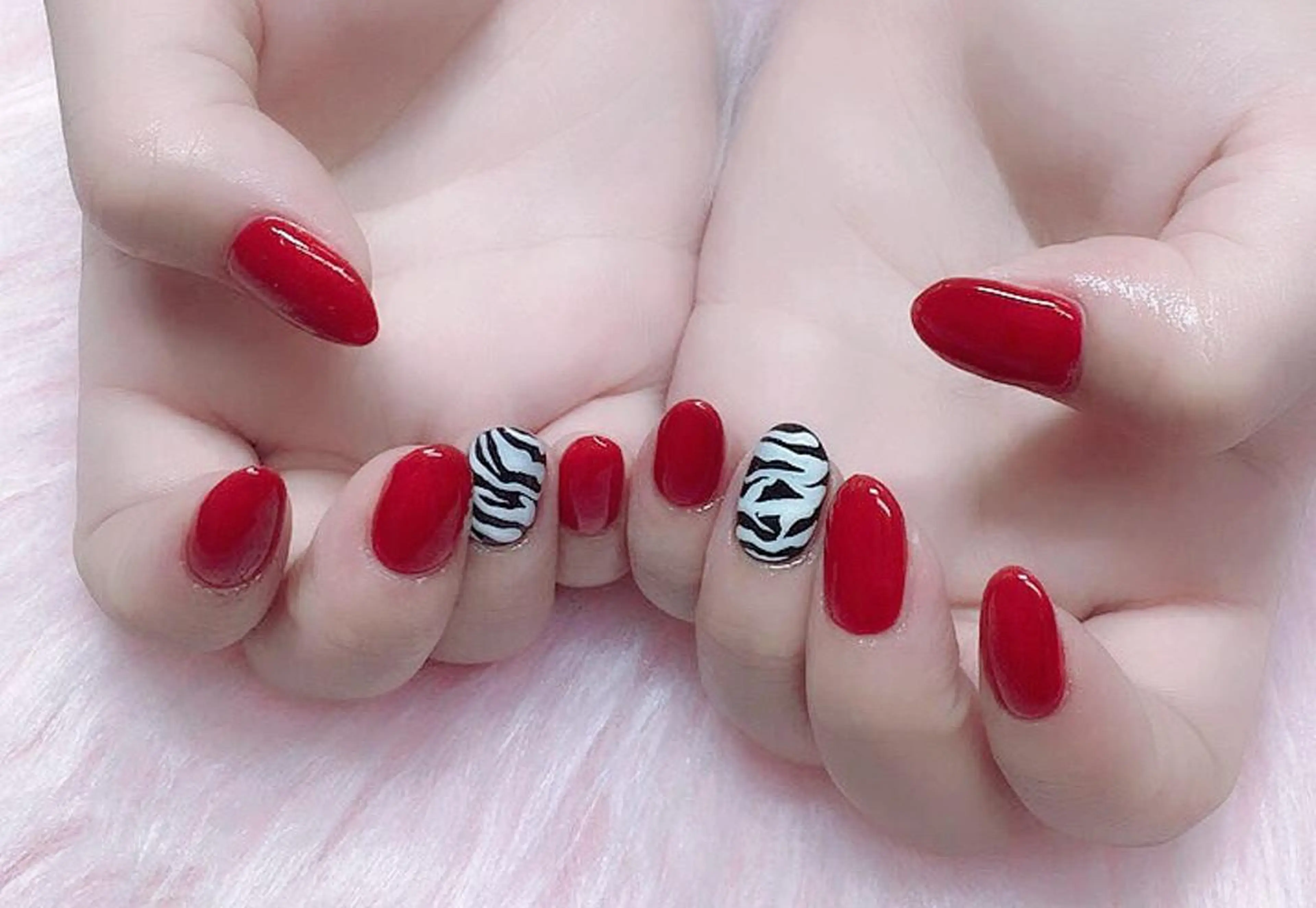 ネイル MoonNail ユリ🌸のネイルデザイン