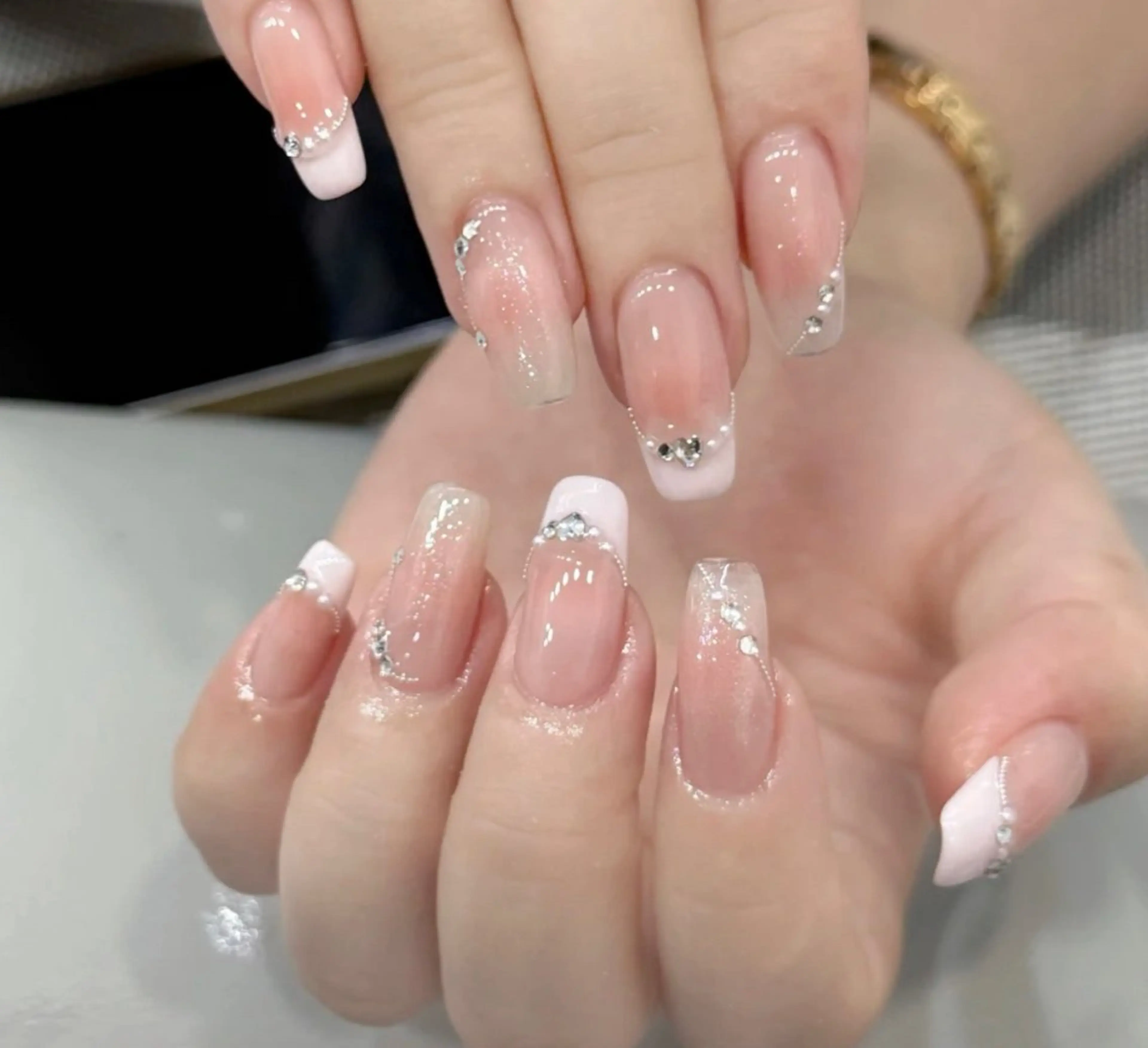 ネイル ハンドネイル ハンドケア 🍑 momo_nailのネイルデザイン