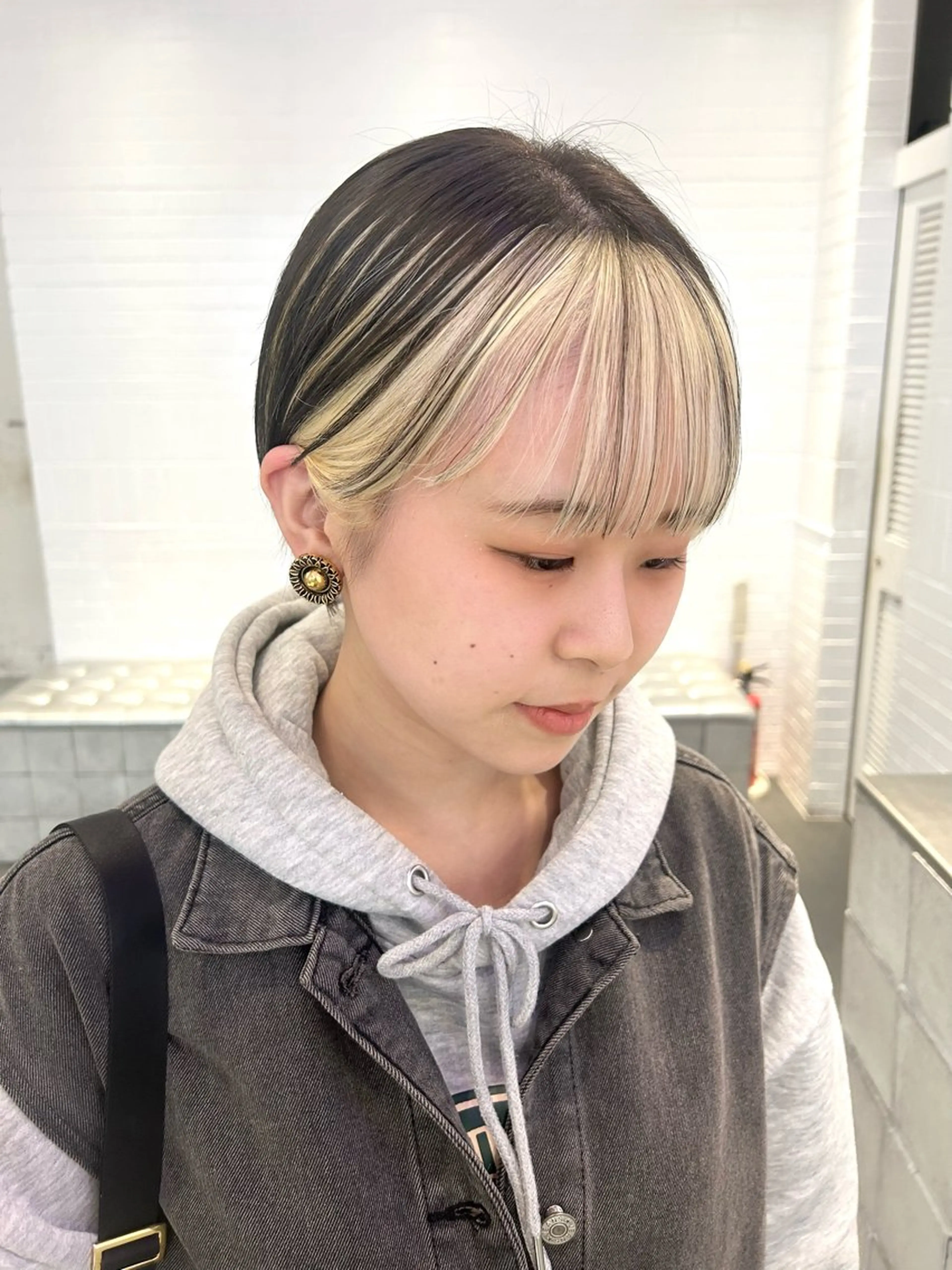ショート カラー ミストバング  フェイスフレーミング ショートヘア 🤍垢抜け♡透明感 カラーmoeka🤍のヘアスタイル
