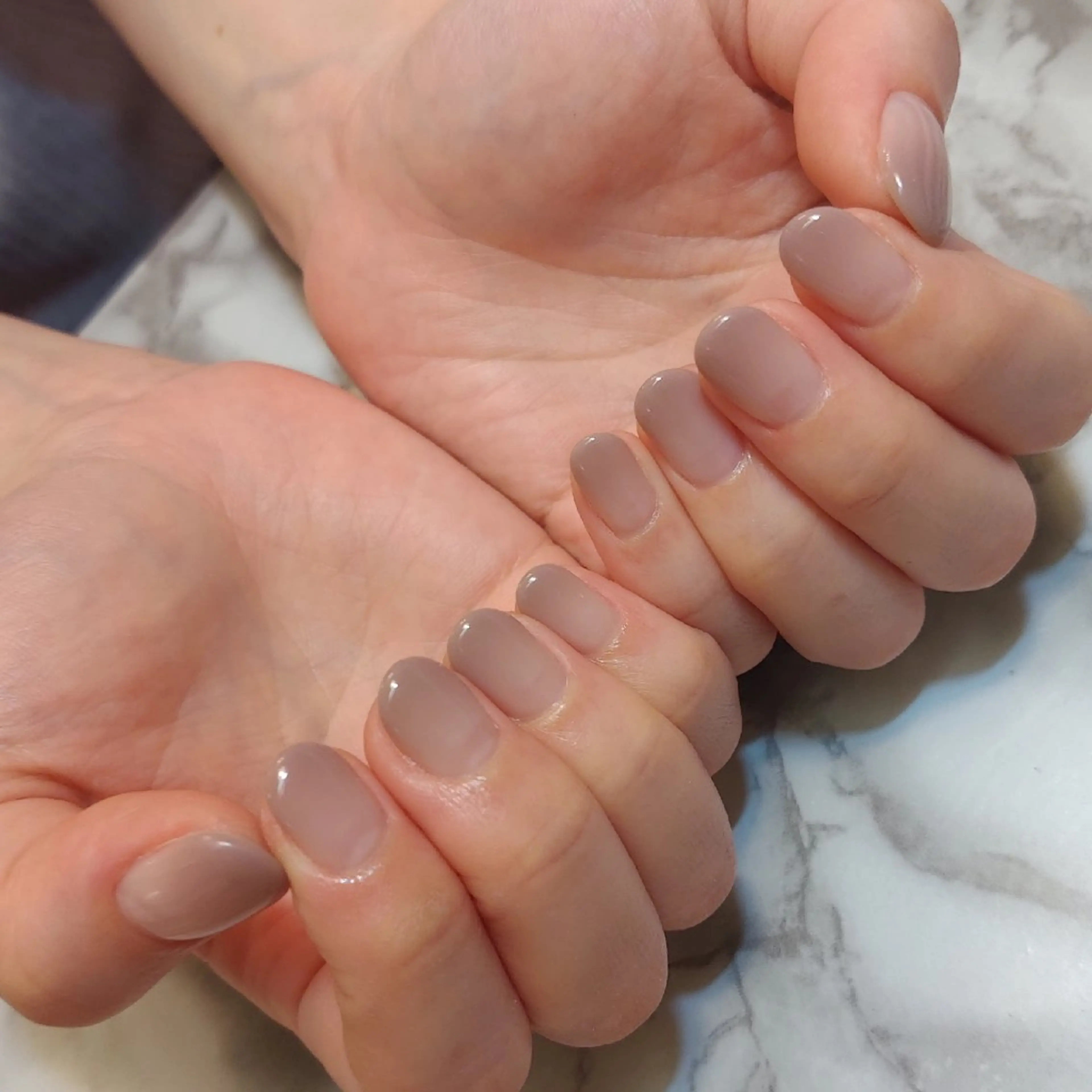 ネイル グラデーション ジェヌインネイル 河内のネイルデザイン