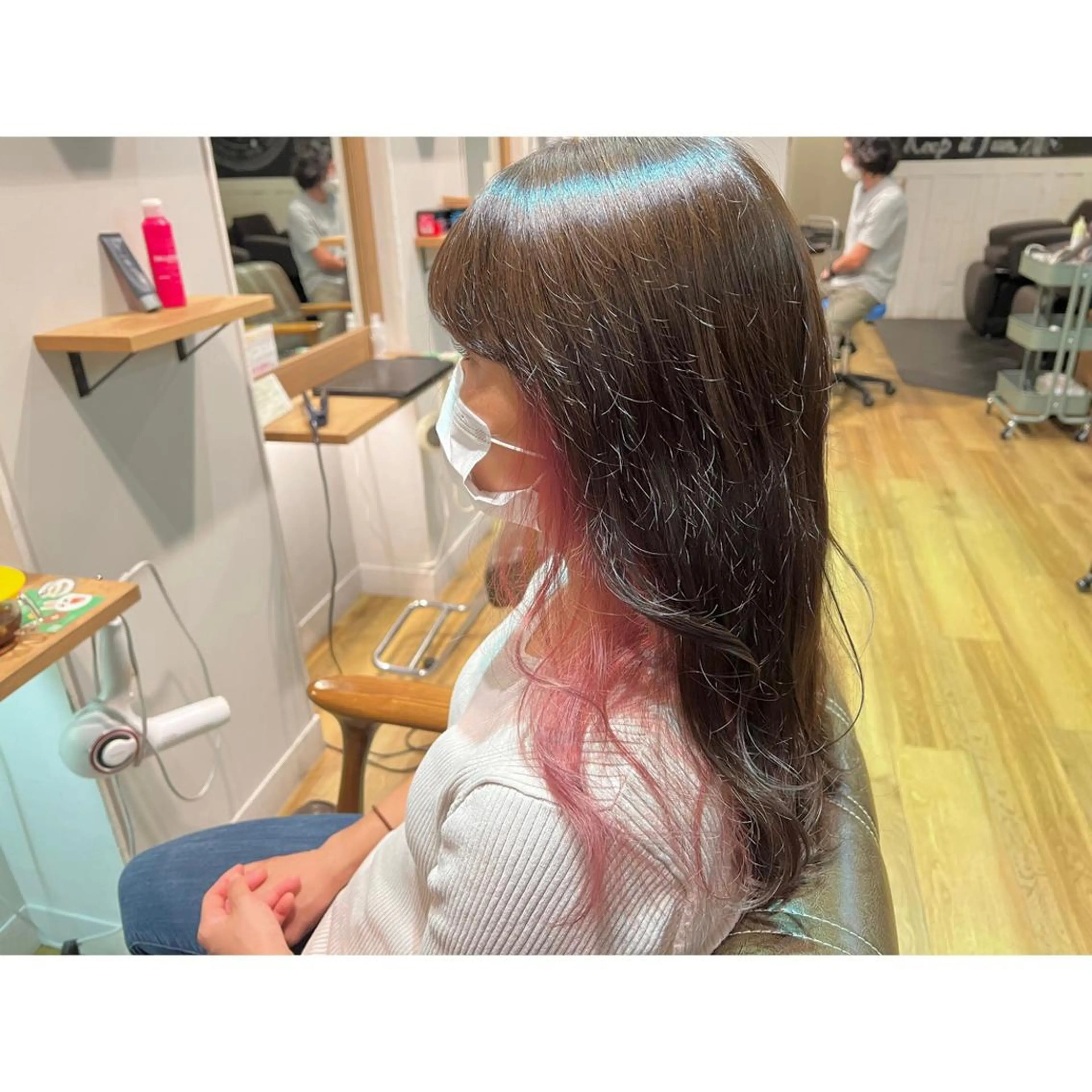 ロング カラー ピンクカラー ヘアカラー トリートメント ツキダテ ユイのヘアスタイル